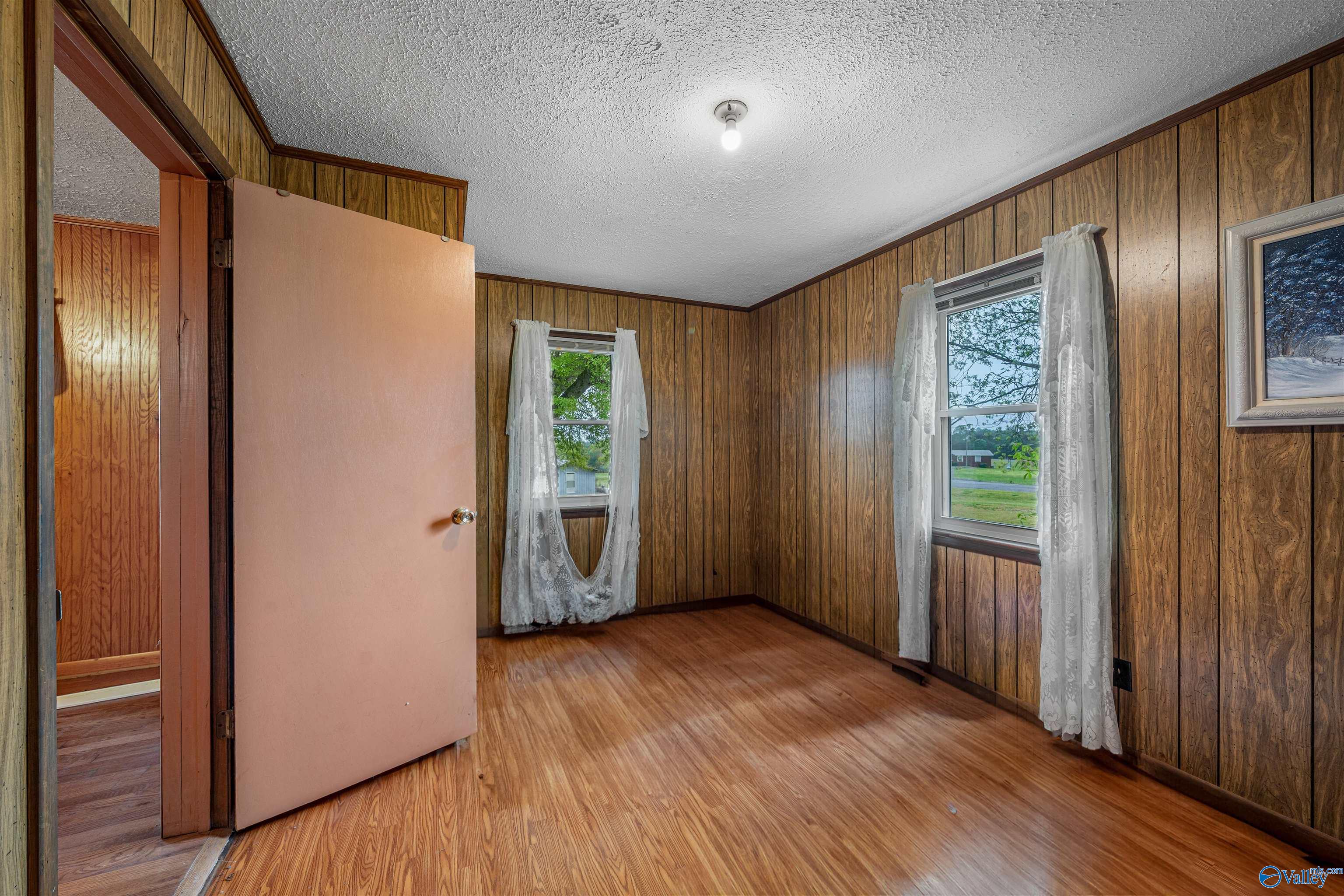 586 E County Road 152