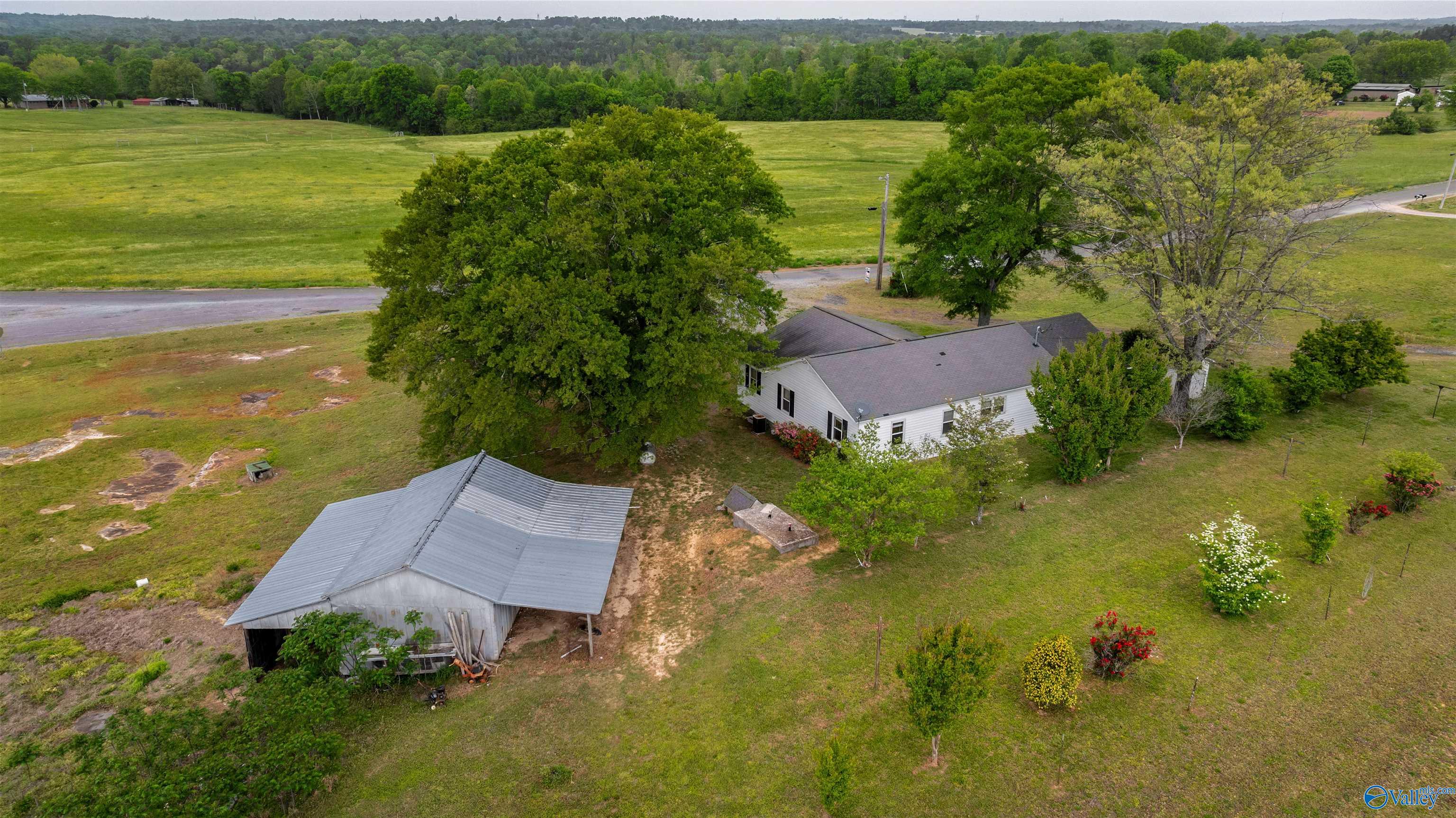 586 E County Road 152