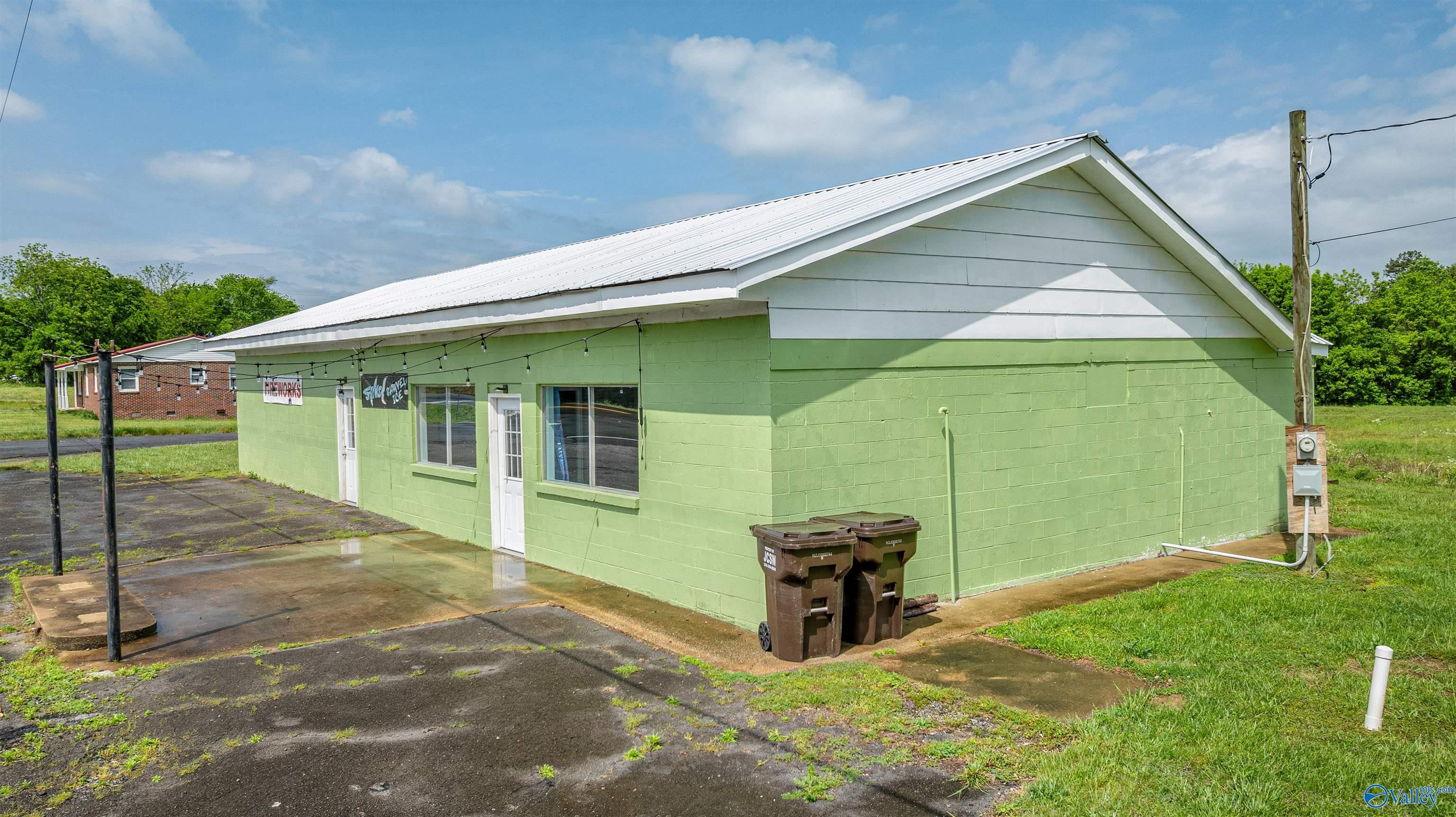 7305 Highway 71