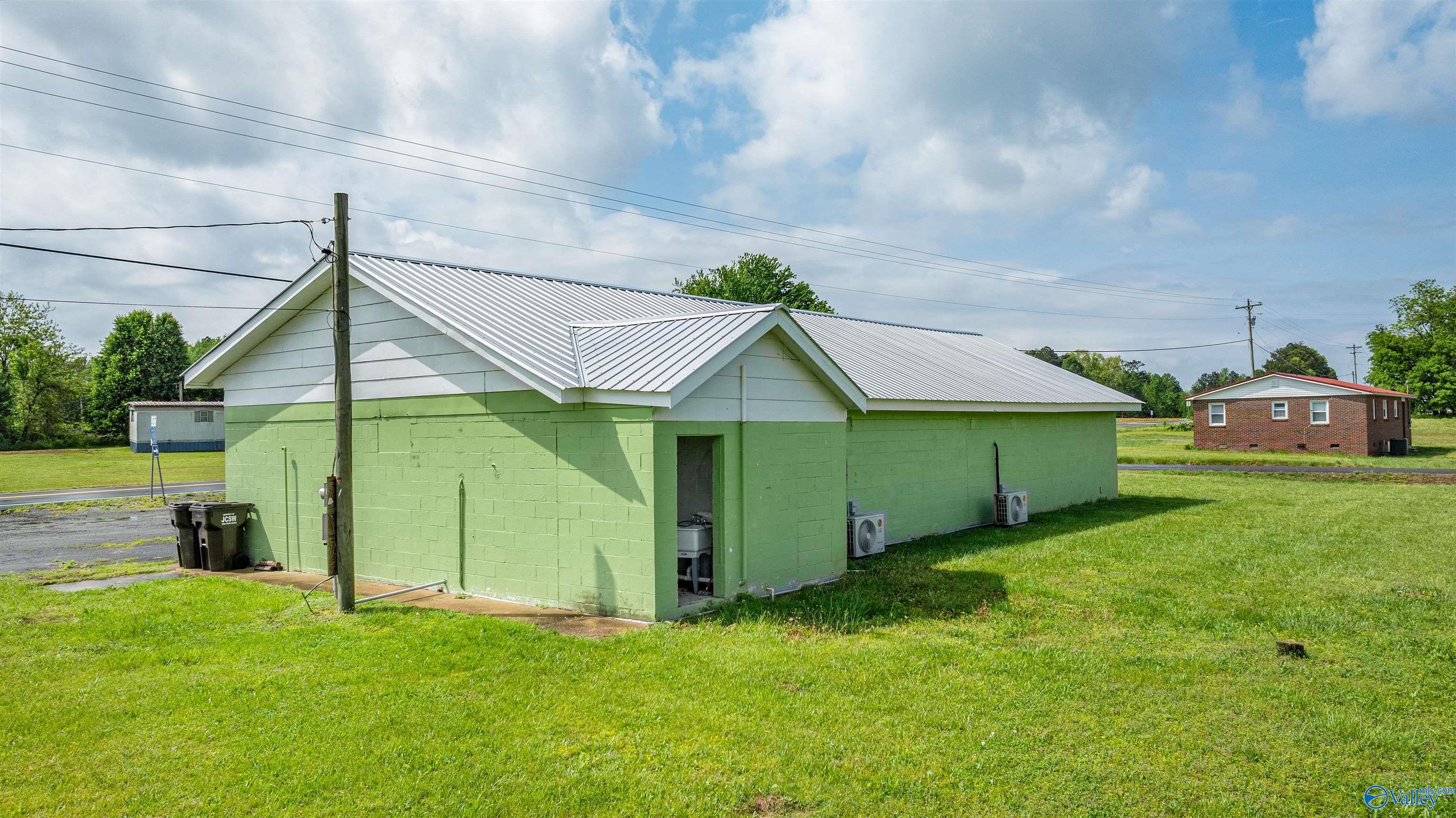 7305 Highway 71