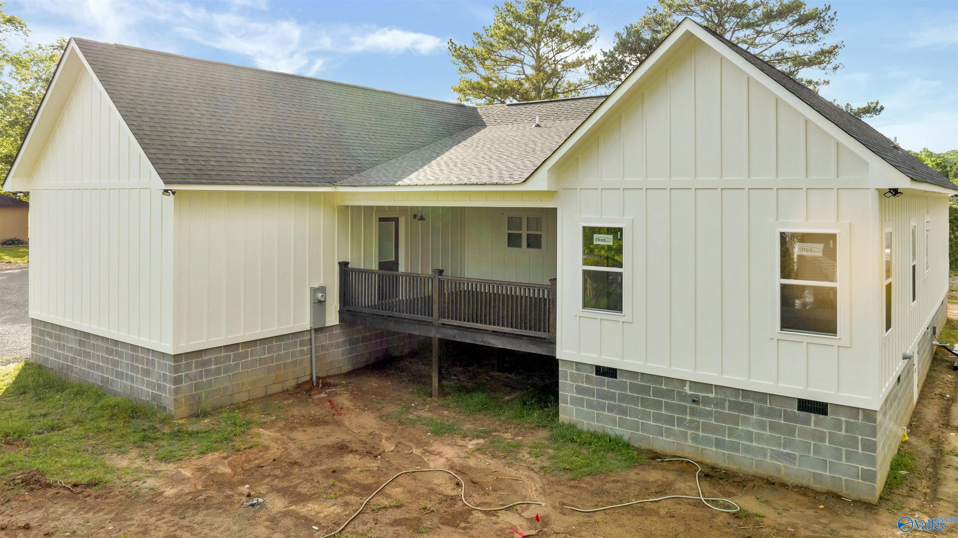 1209 Fairway Road NW