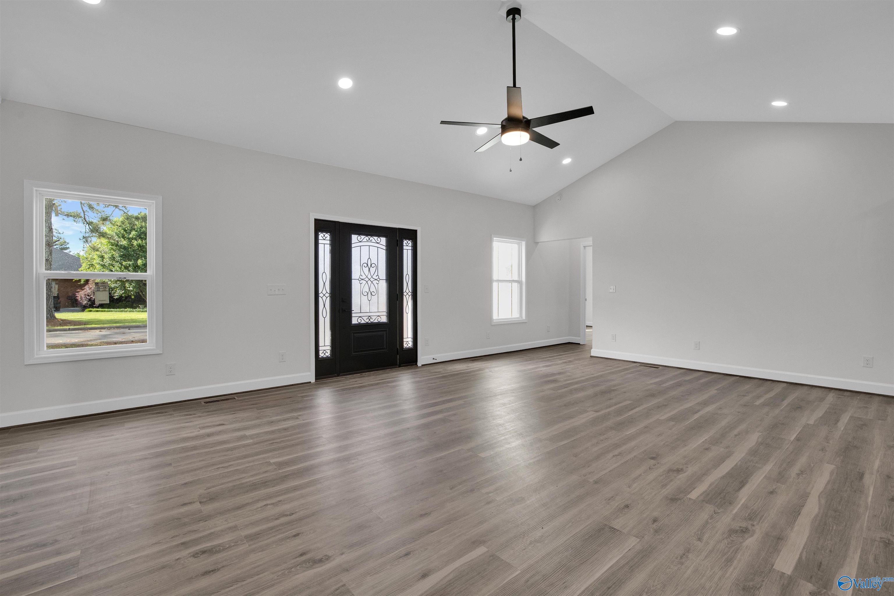 1209 Fairway Road NW