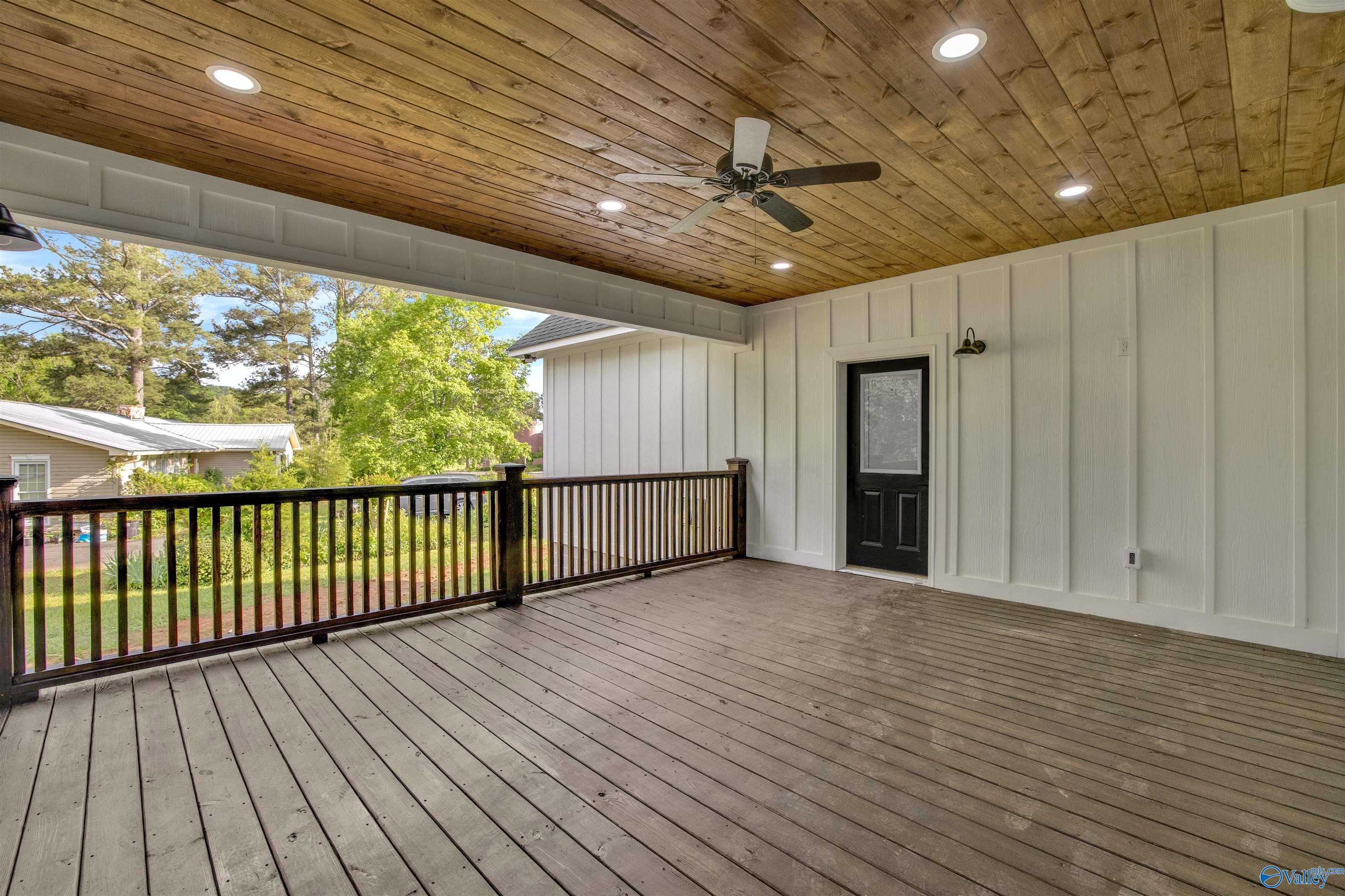 1209 Fairway Road NW
