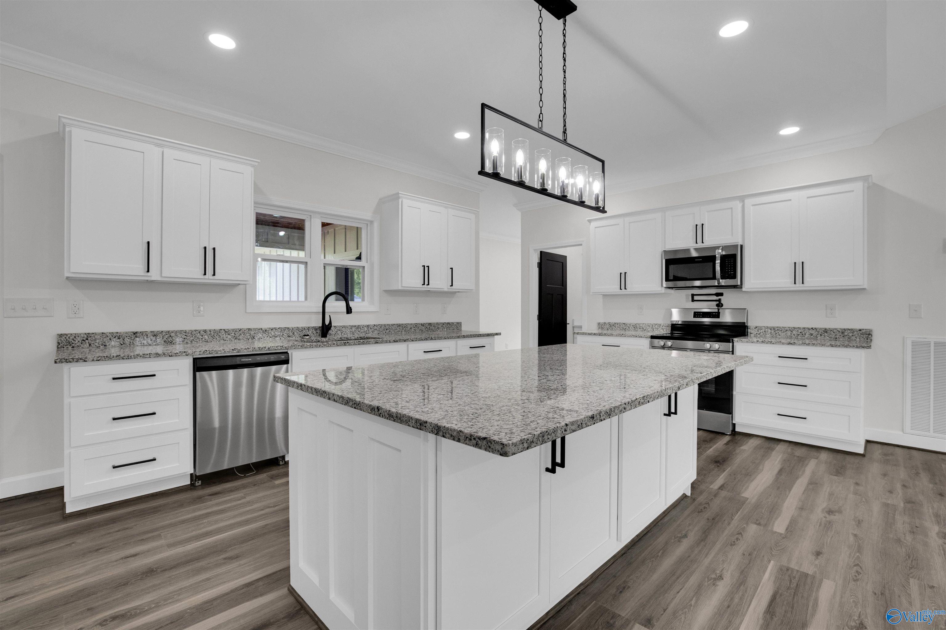 1209 Fairway Road NW