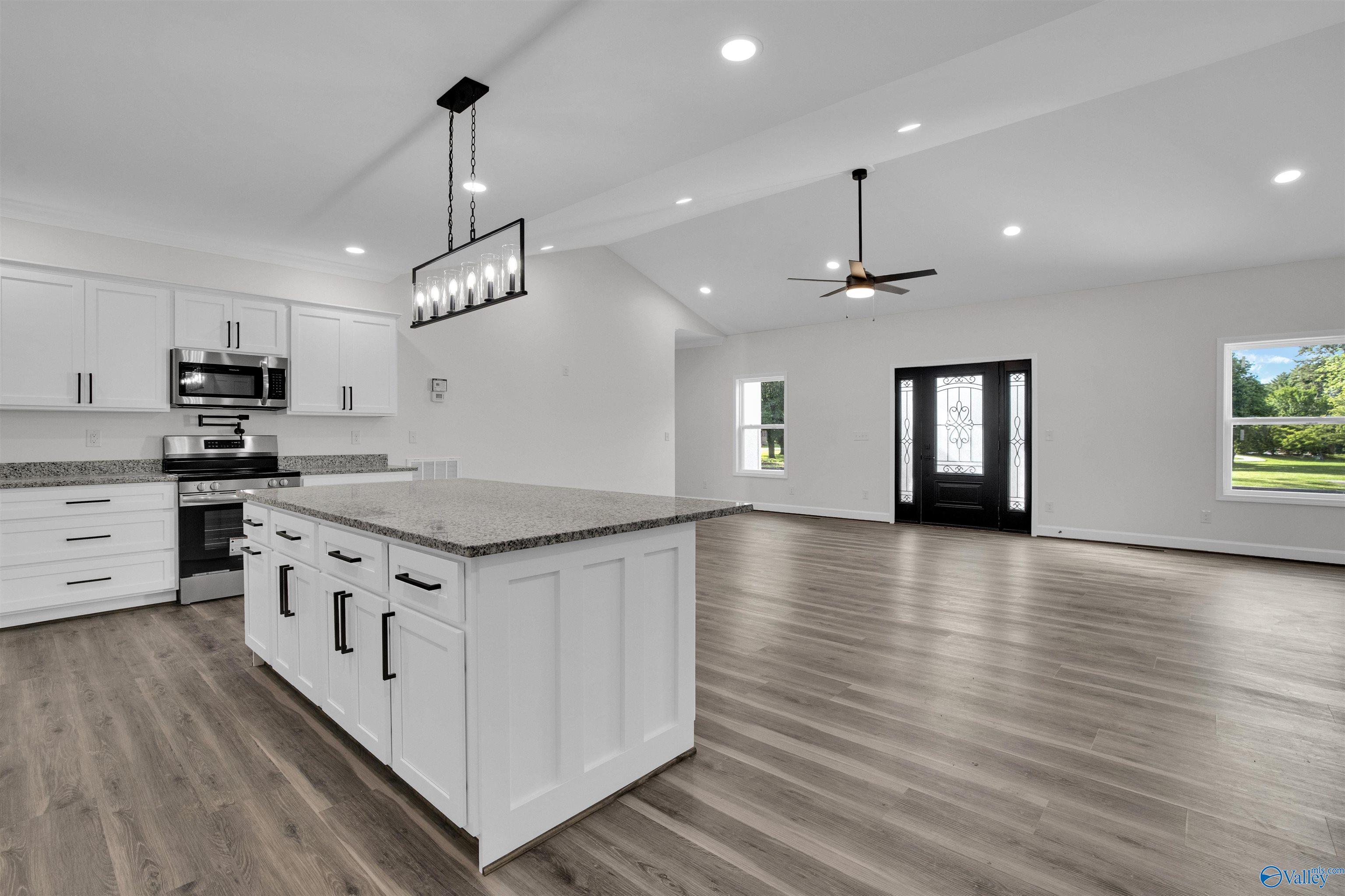 1209 Fairway Road NW