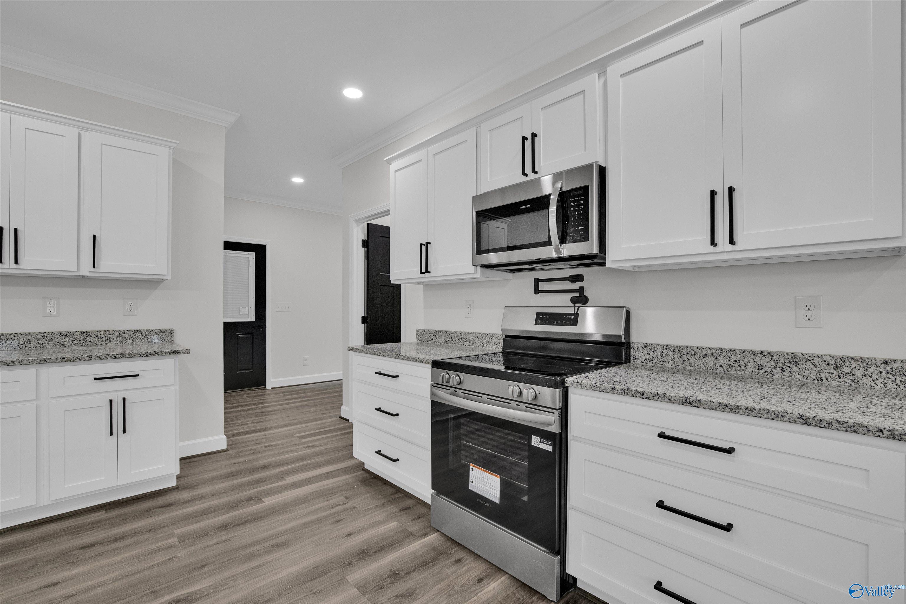 1209 Fairway Road NW