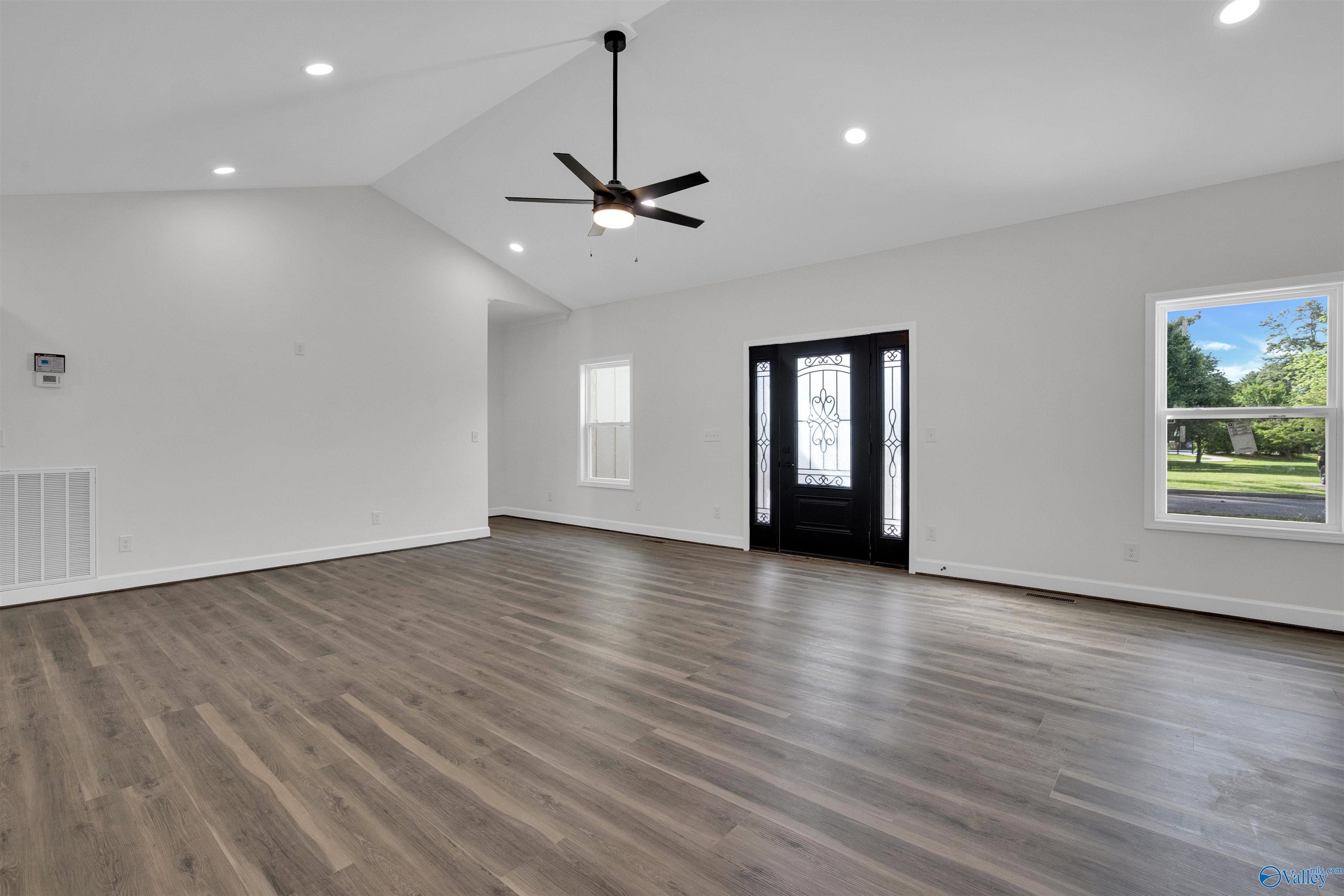 1209 Fairway Road NW