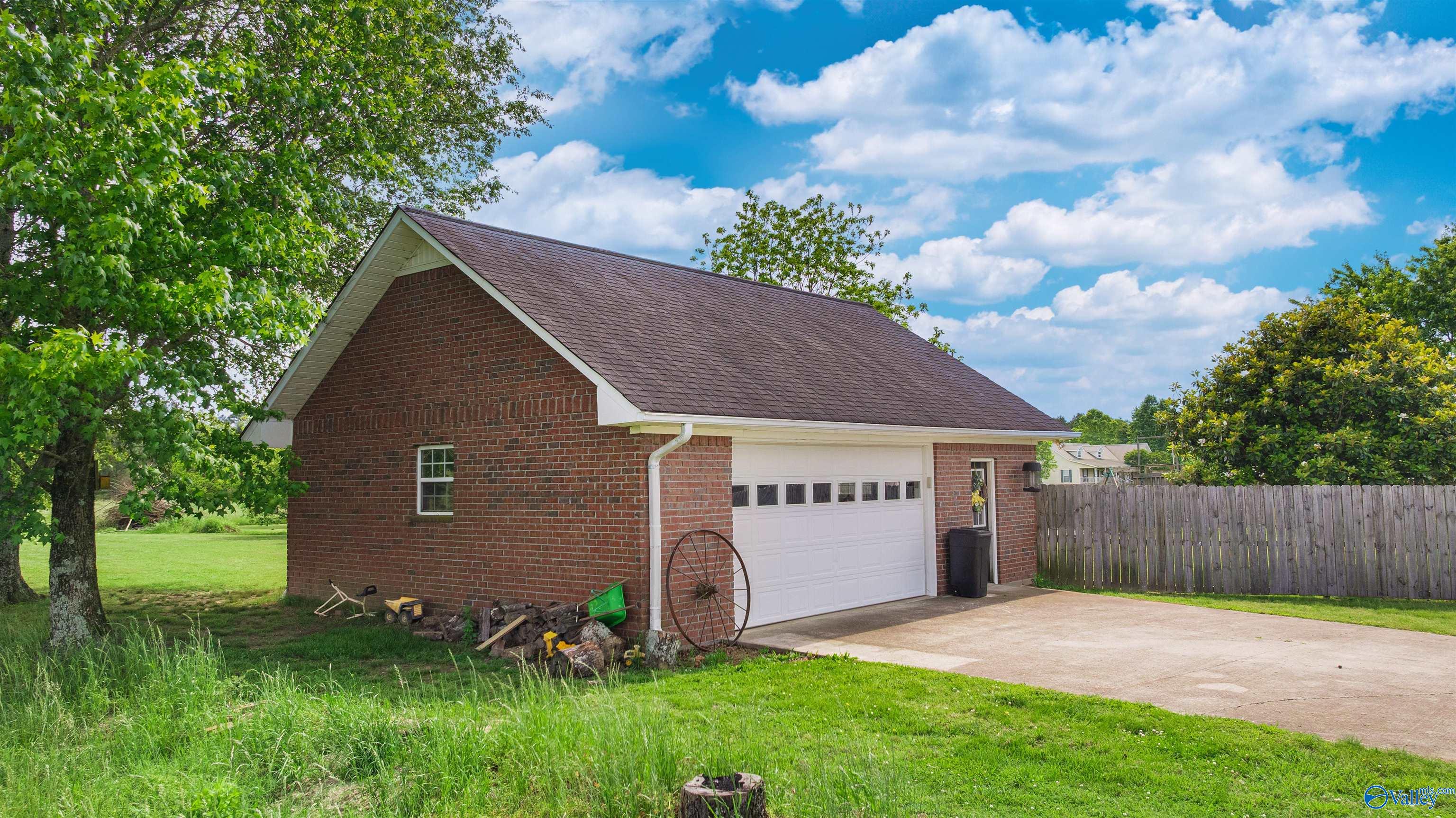 1109 County Road 424