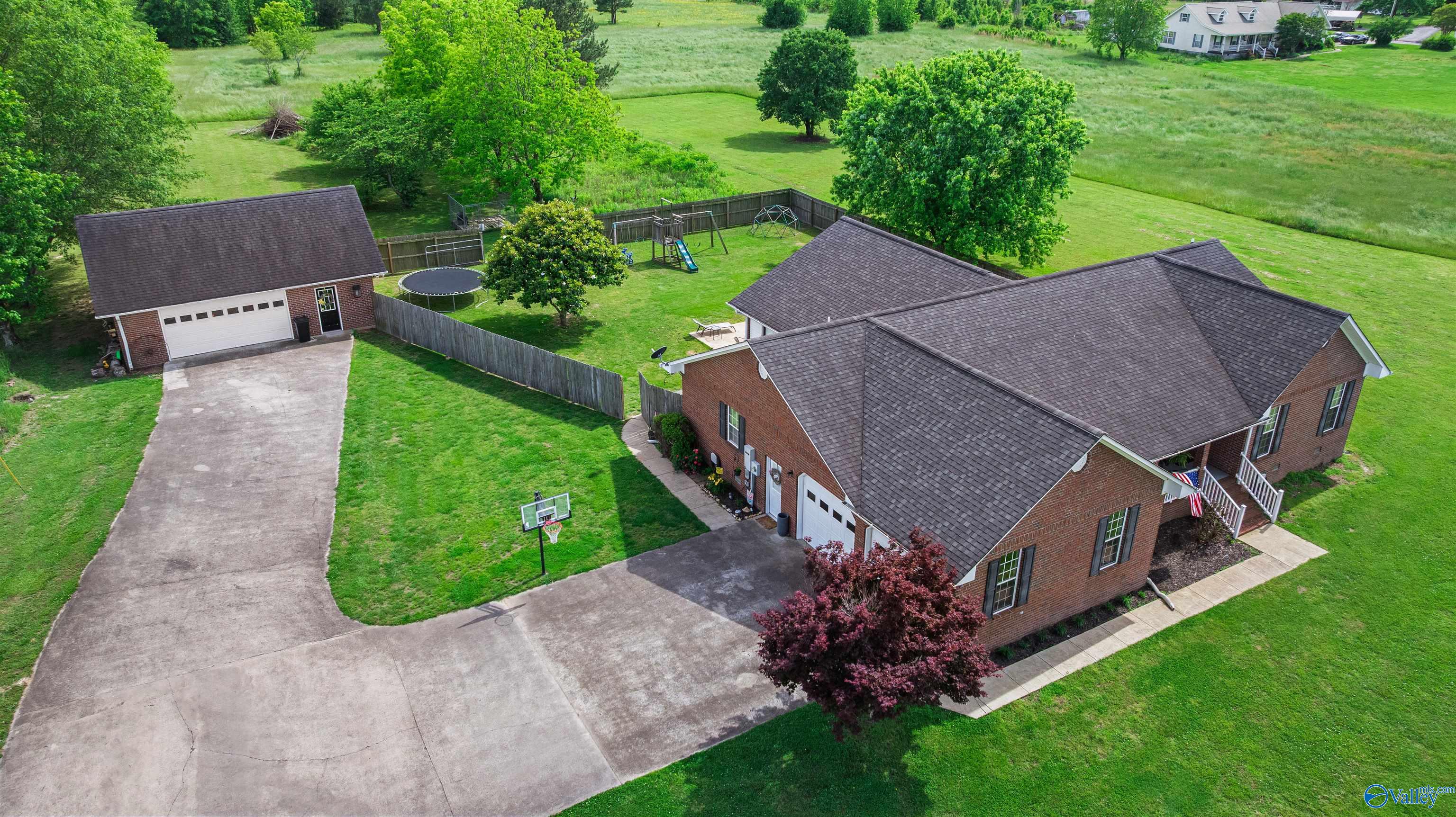 1109 County Road 424