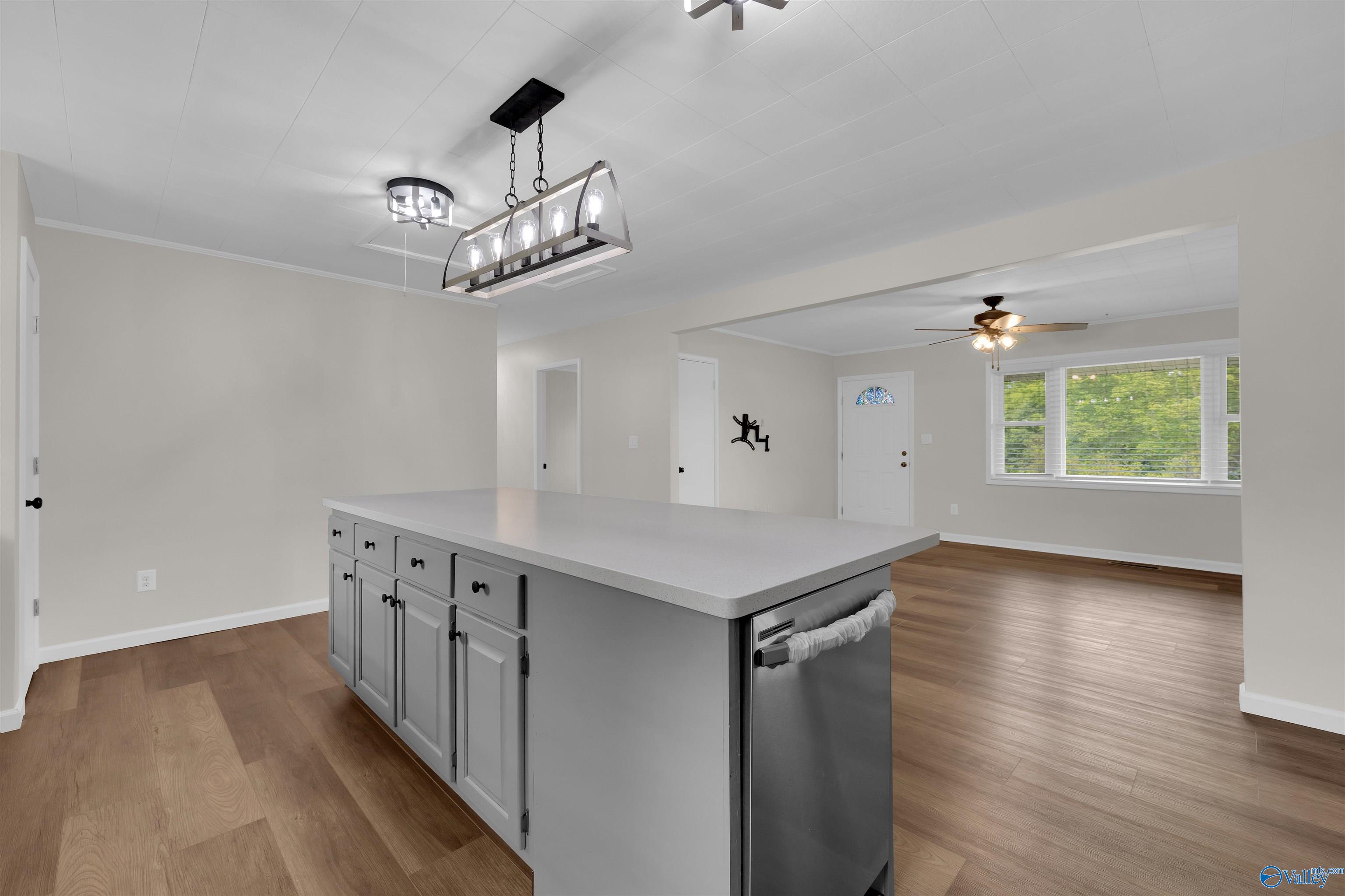 353 County Road 272