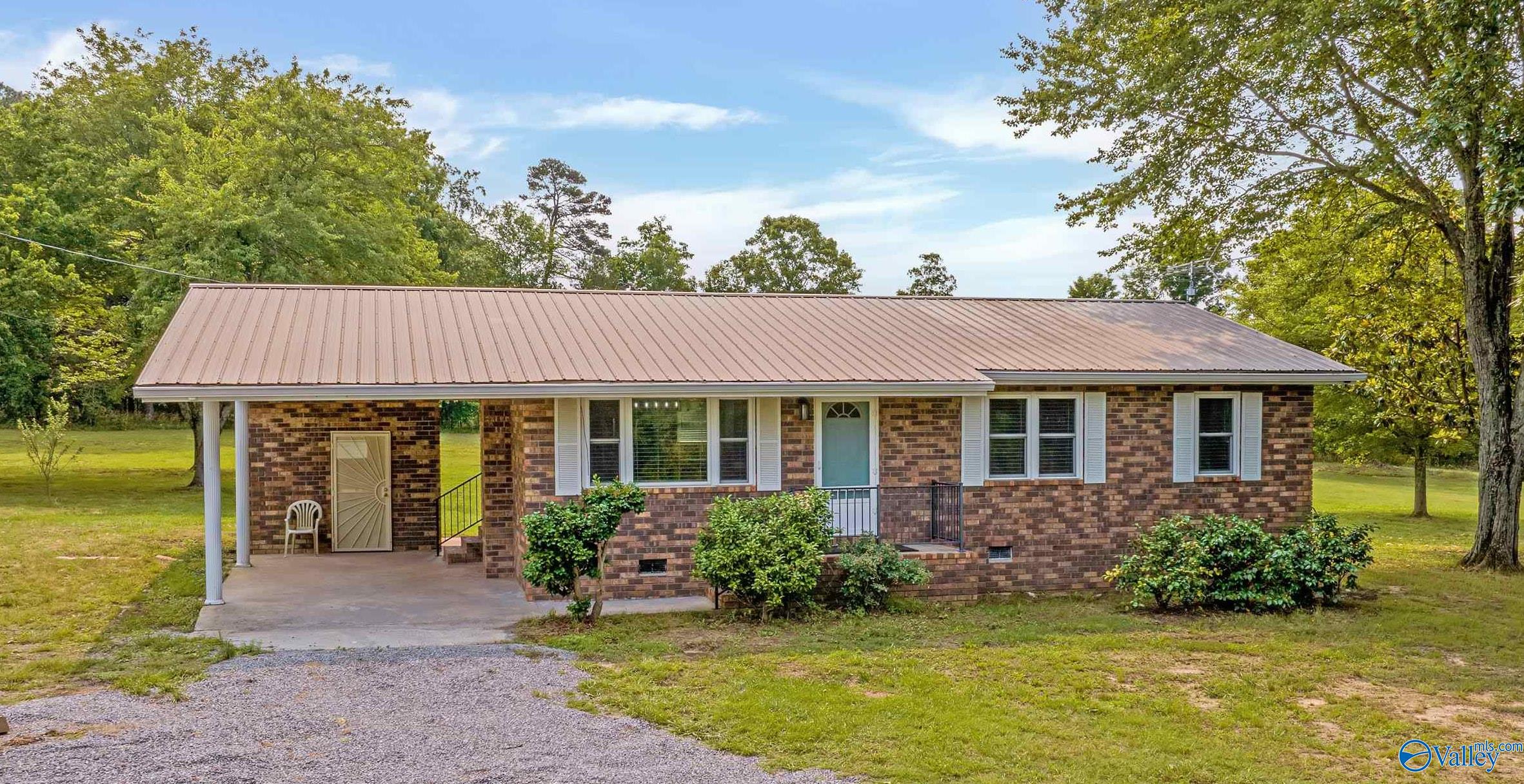 353 County Road 272