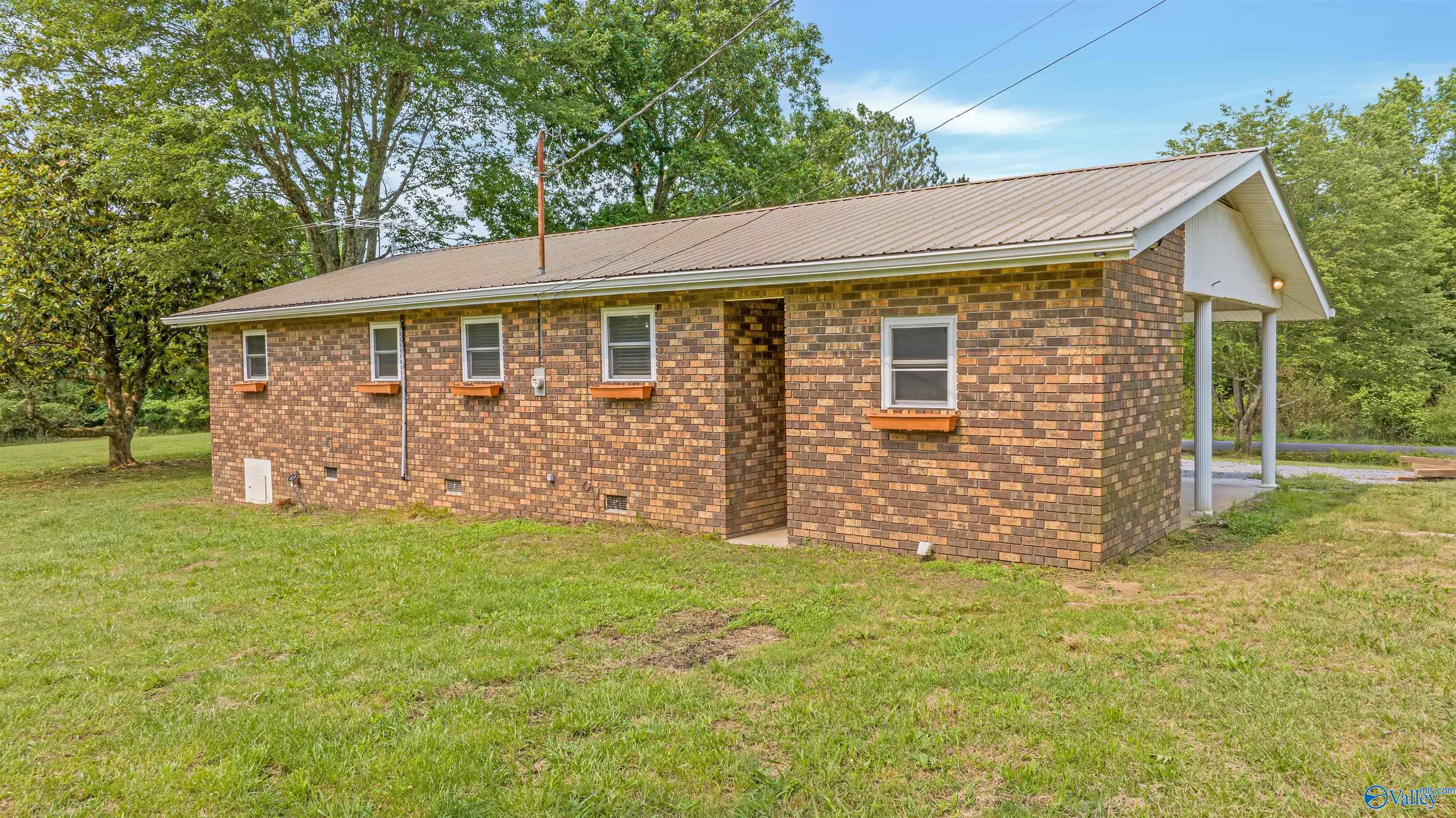 353 County Road 272
