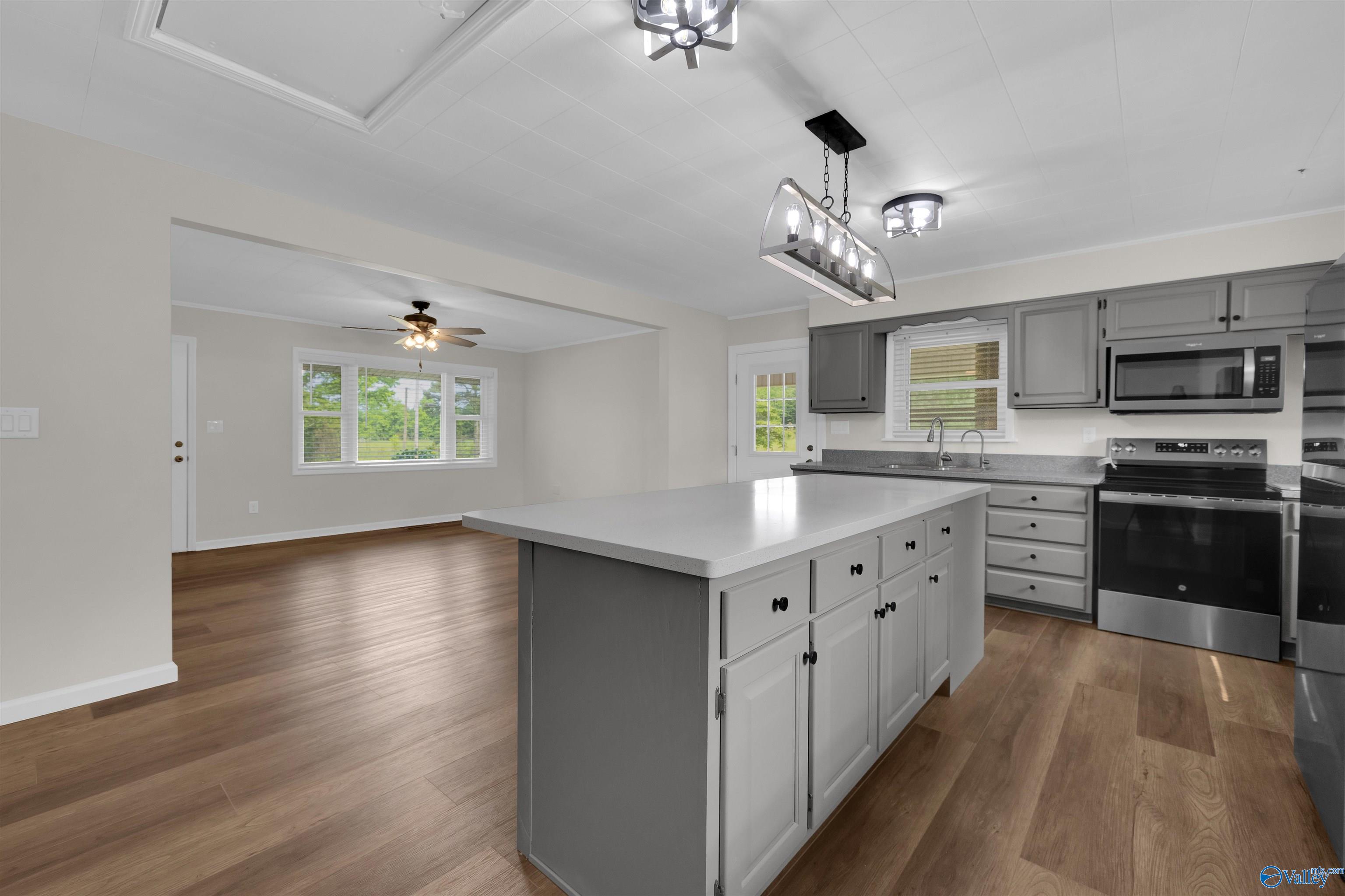 353 County Road 272