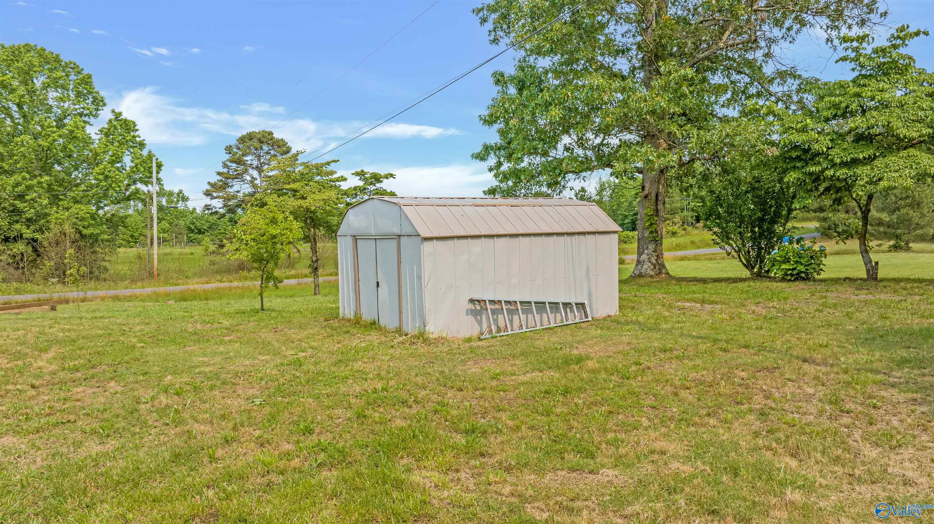 353 County Road 272