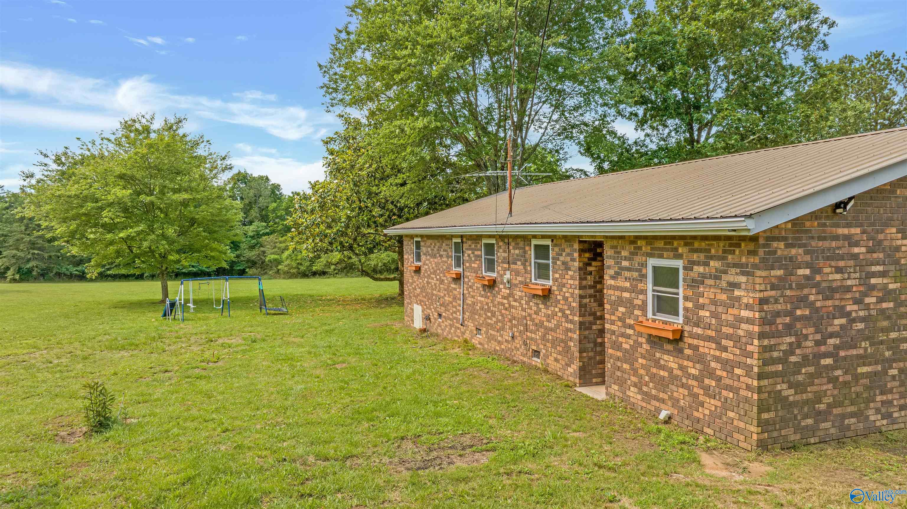 353 County Road 272