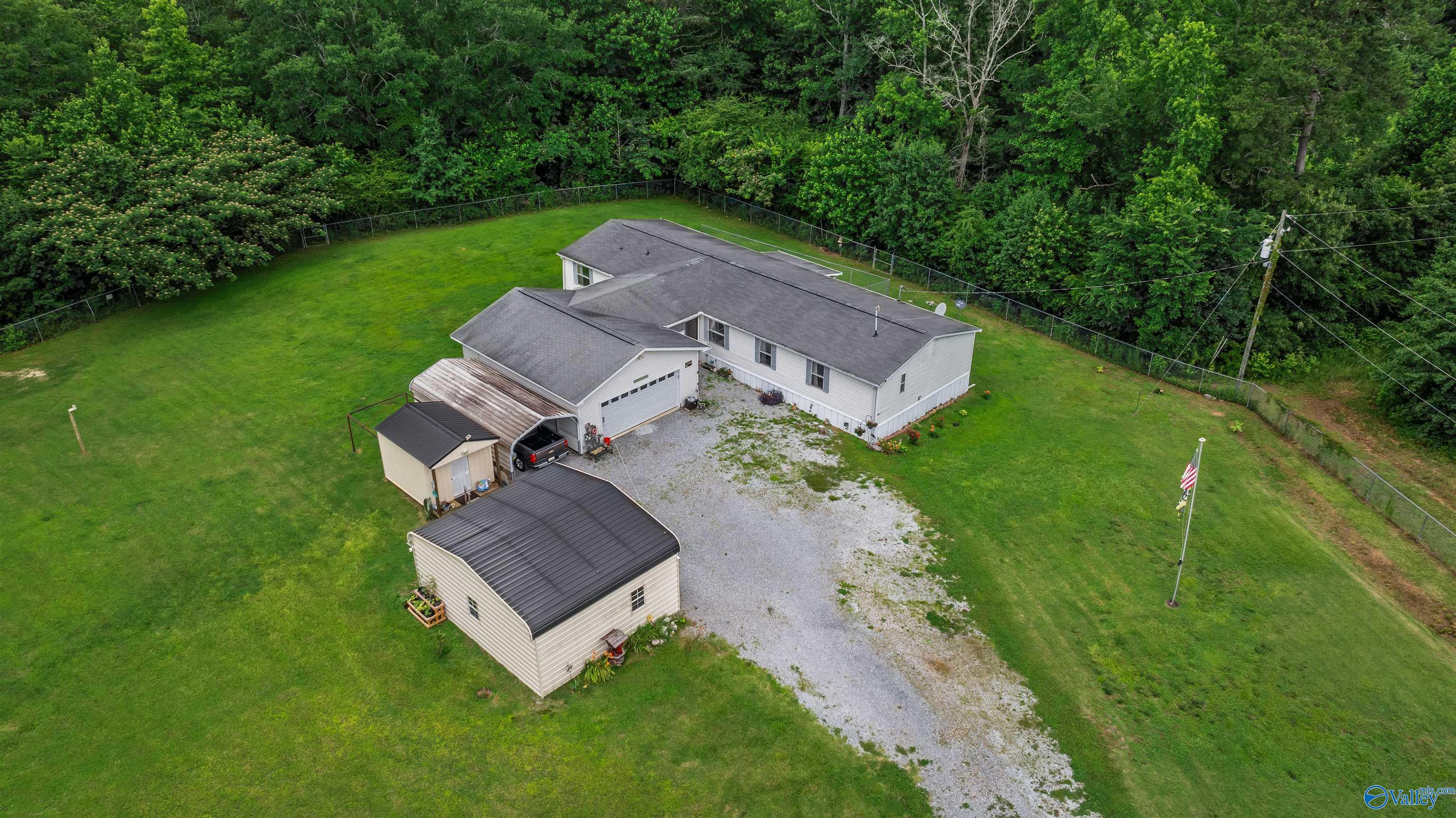 154 Creekside Drive