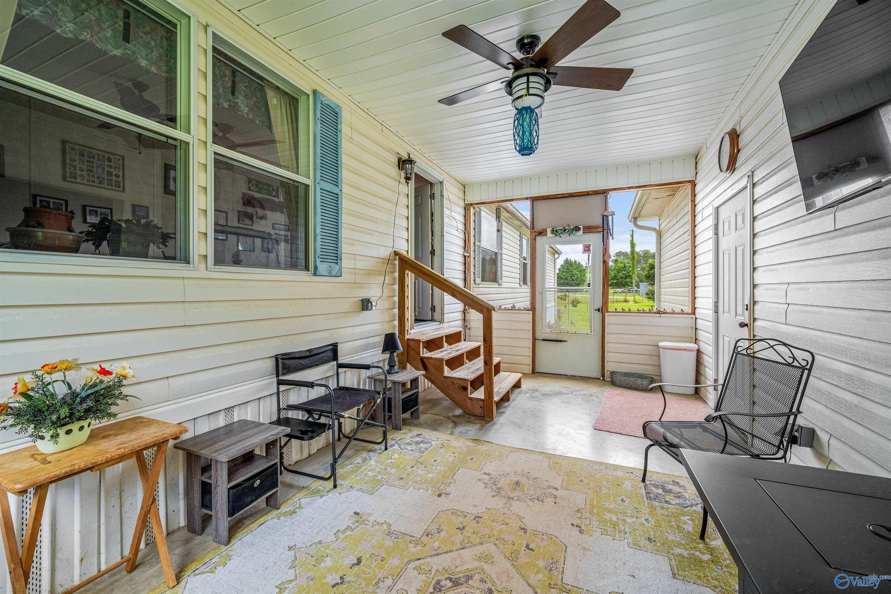 154 Creekside Drive