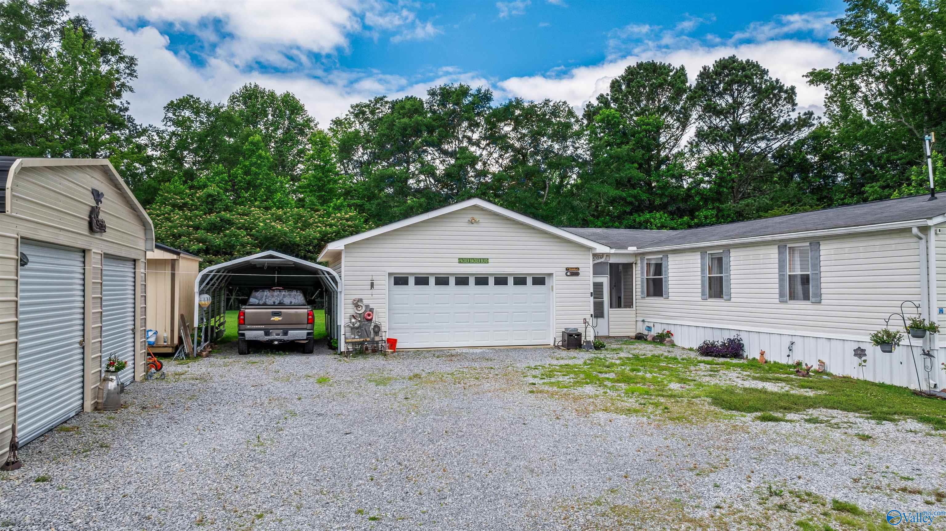 154 Creekside Drive