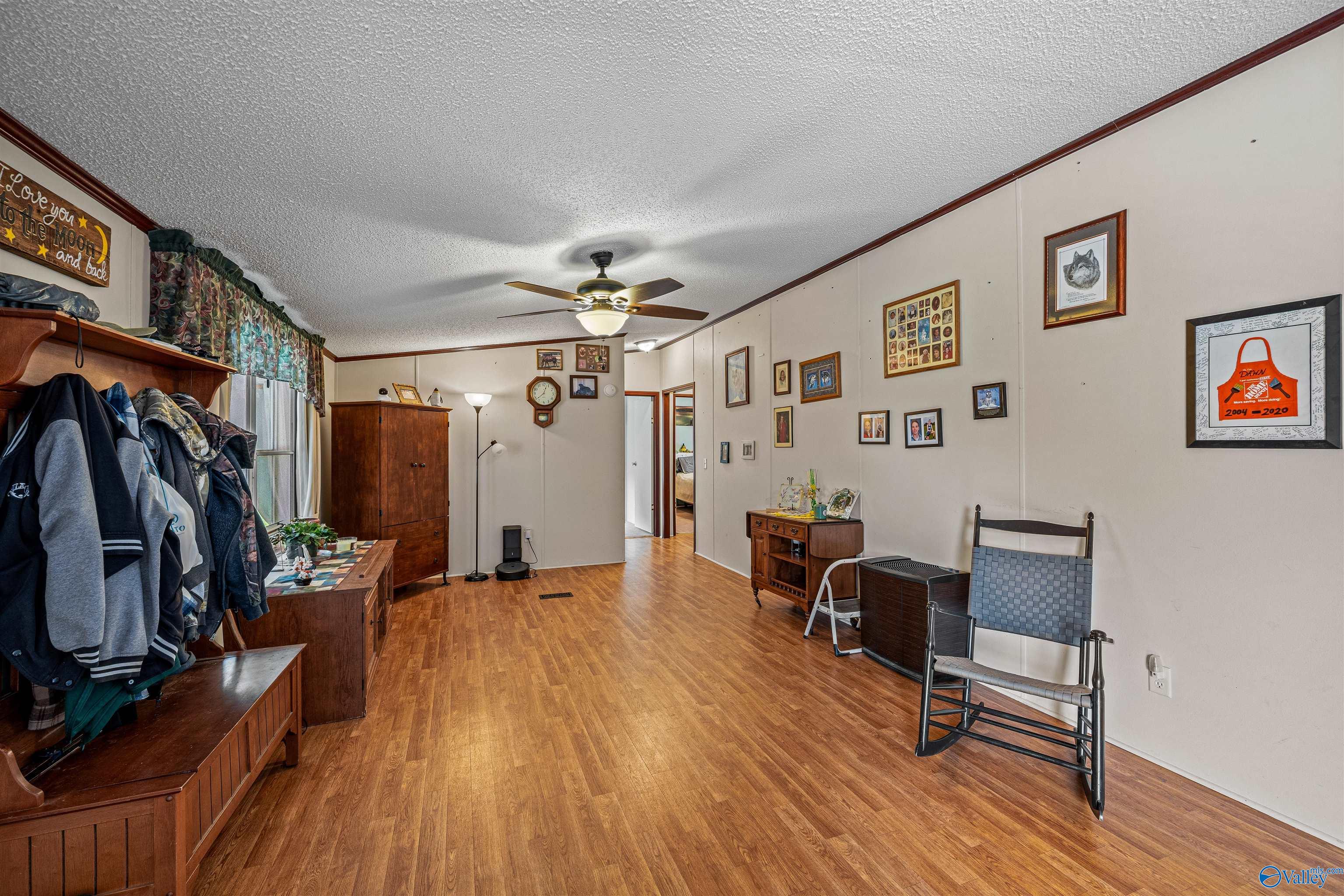 154 Creekside Drive