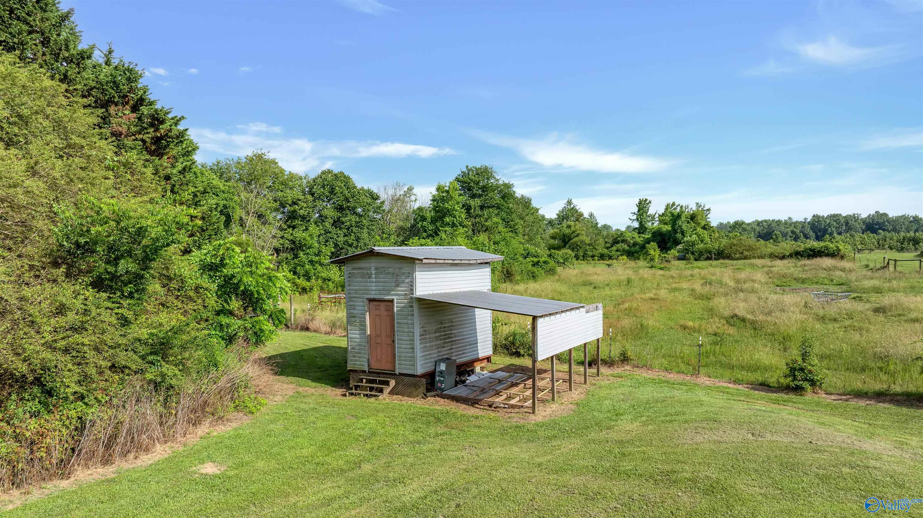 937 E Fruit Farm Road