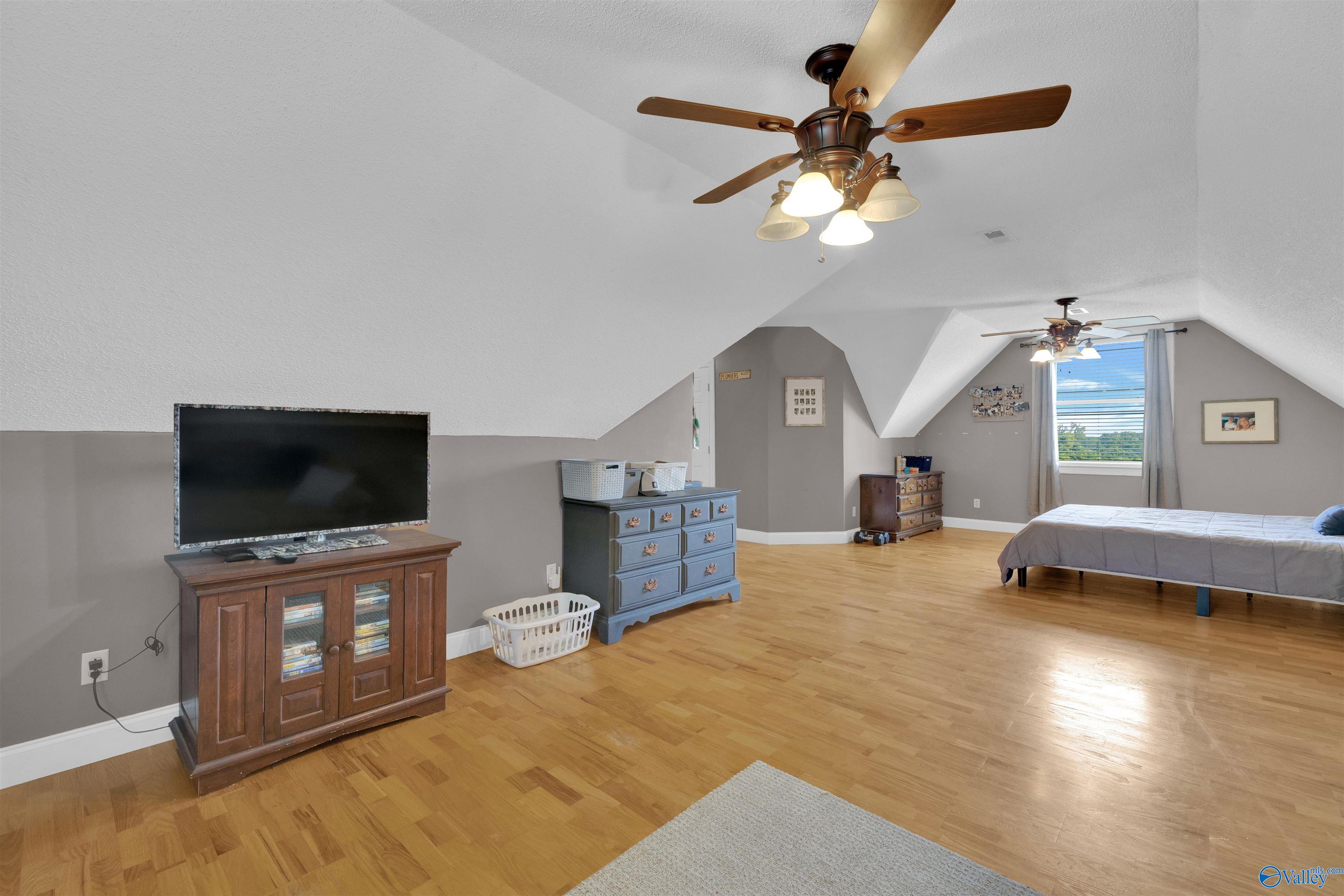 937 E Fruit Farm Road