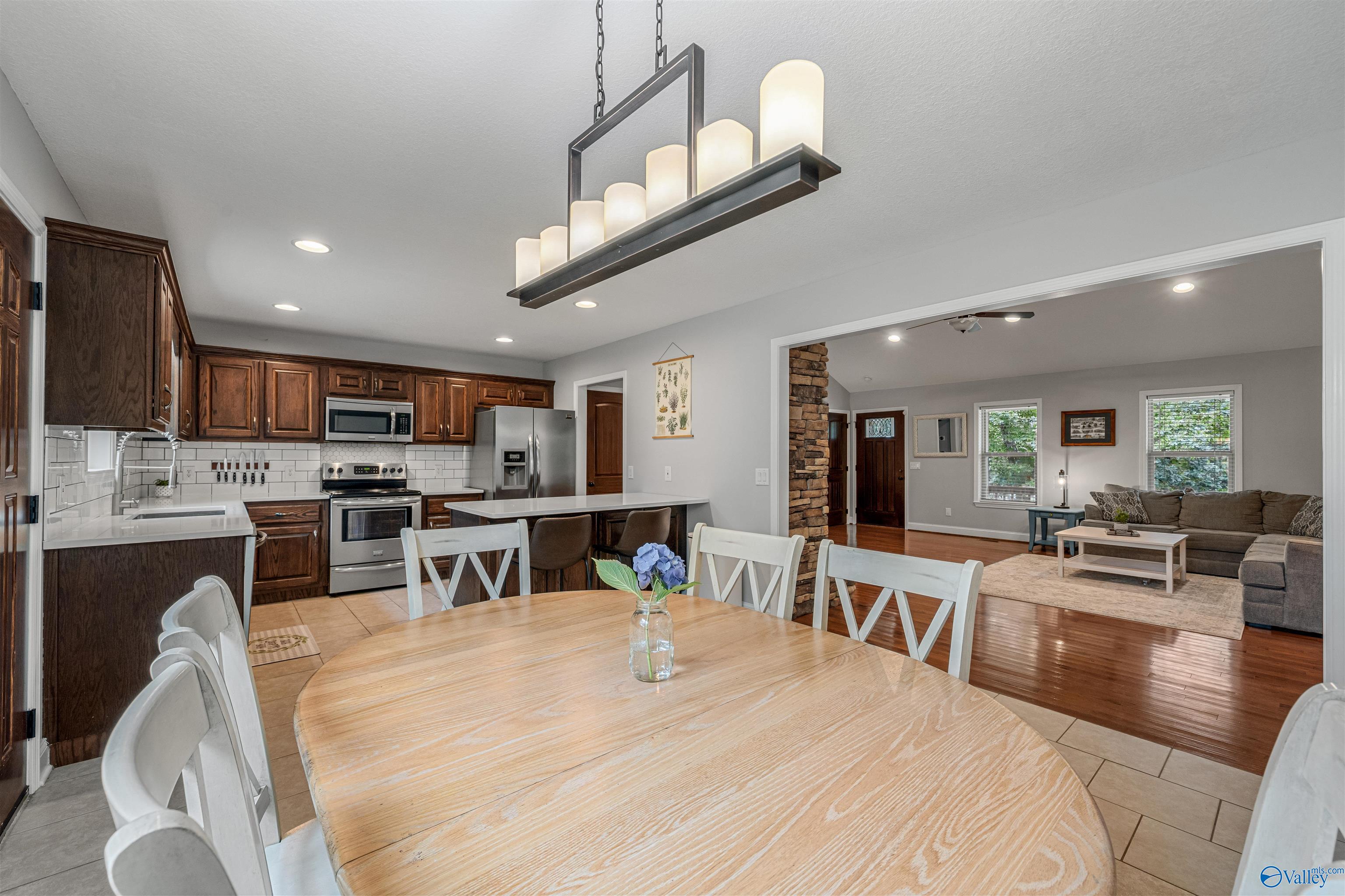 30 Michael Circle NE