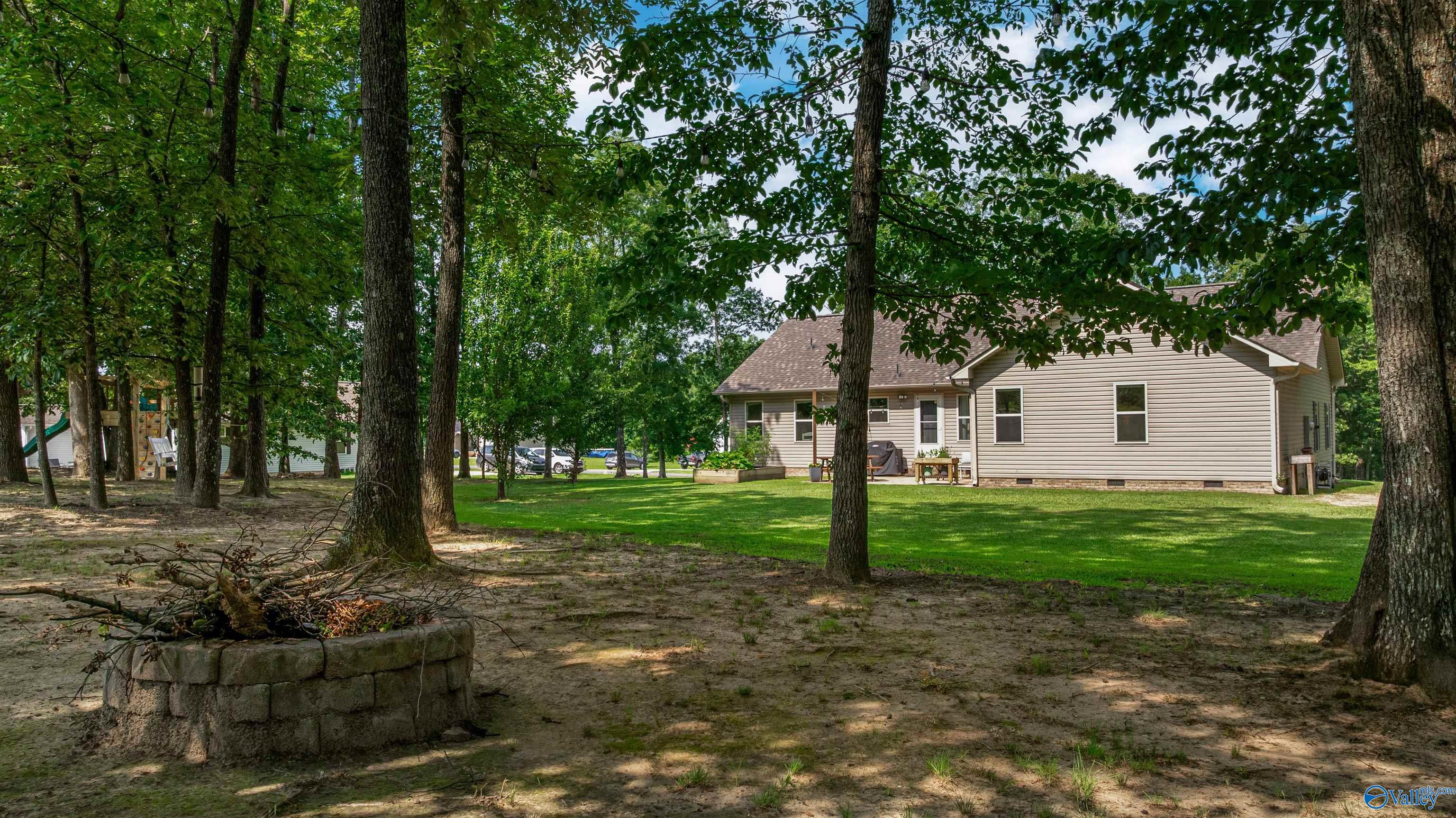 30 Michael Circle NE