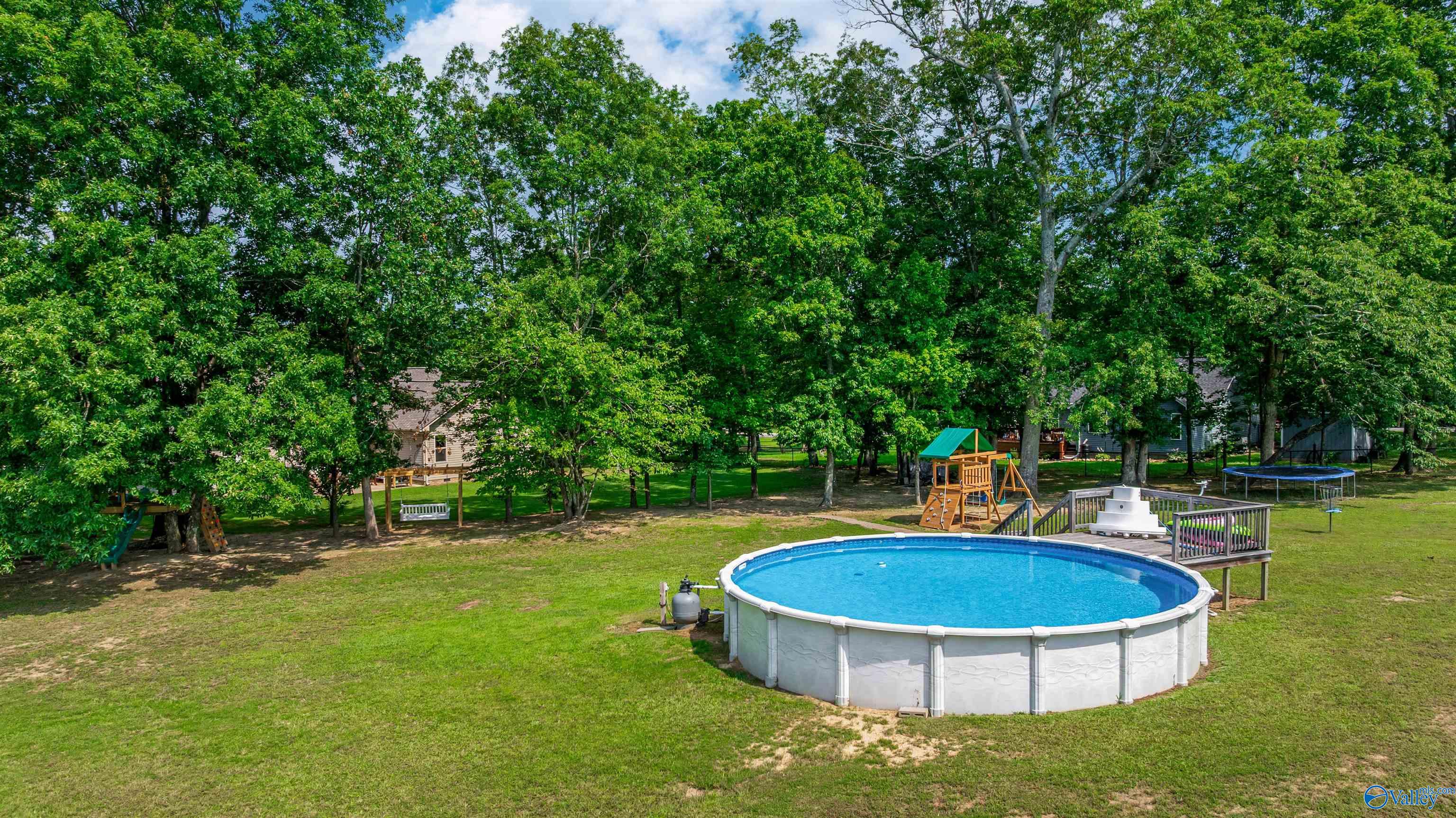 30 Michael Circle NE