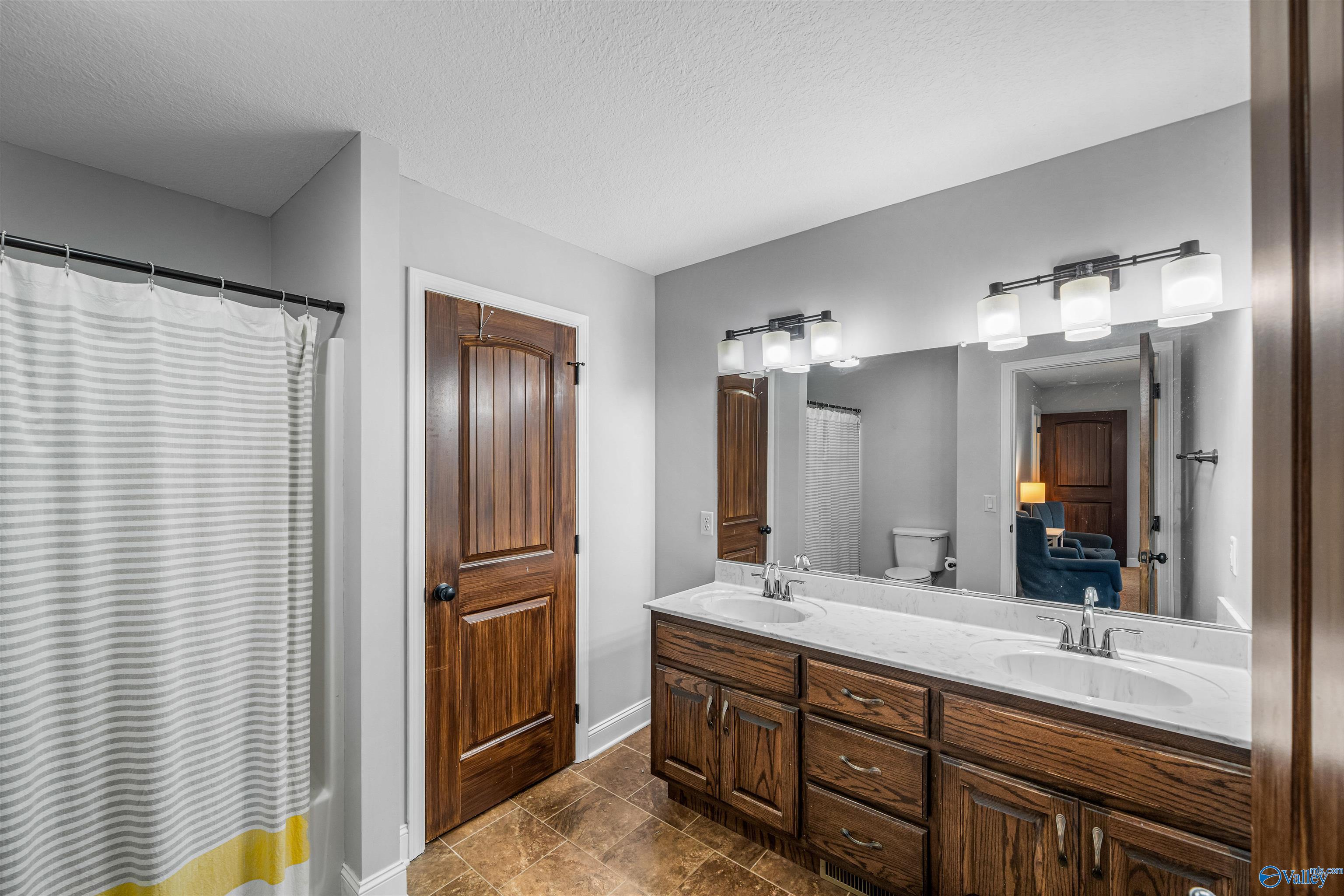 30 Michael Circle NE