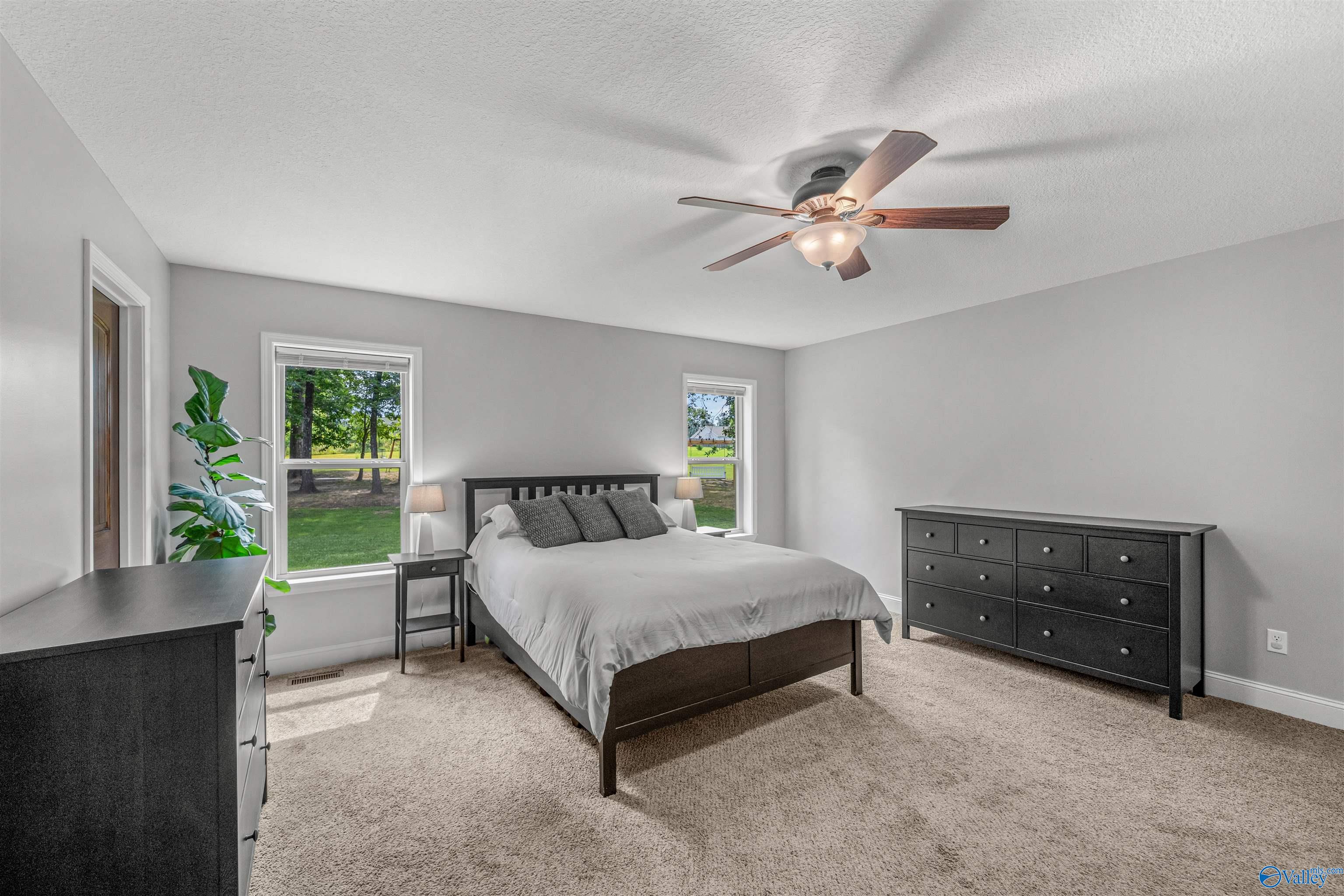 30 Michael Circle NE