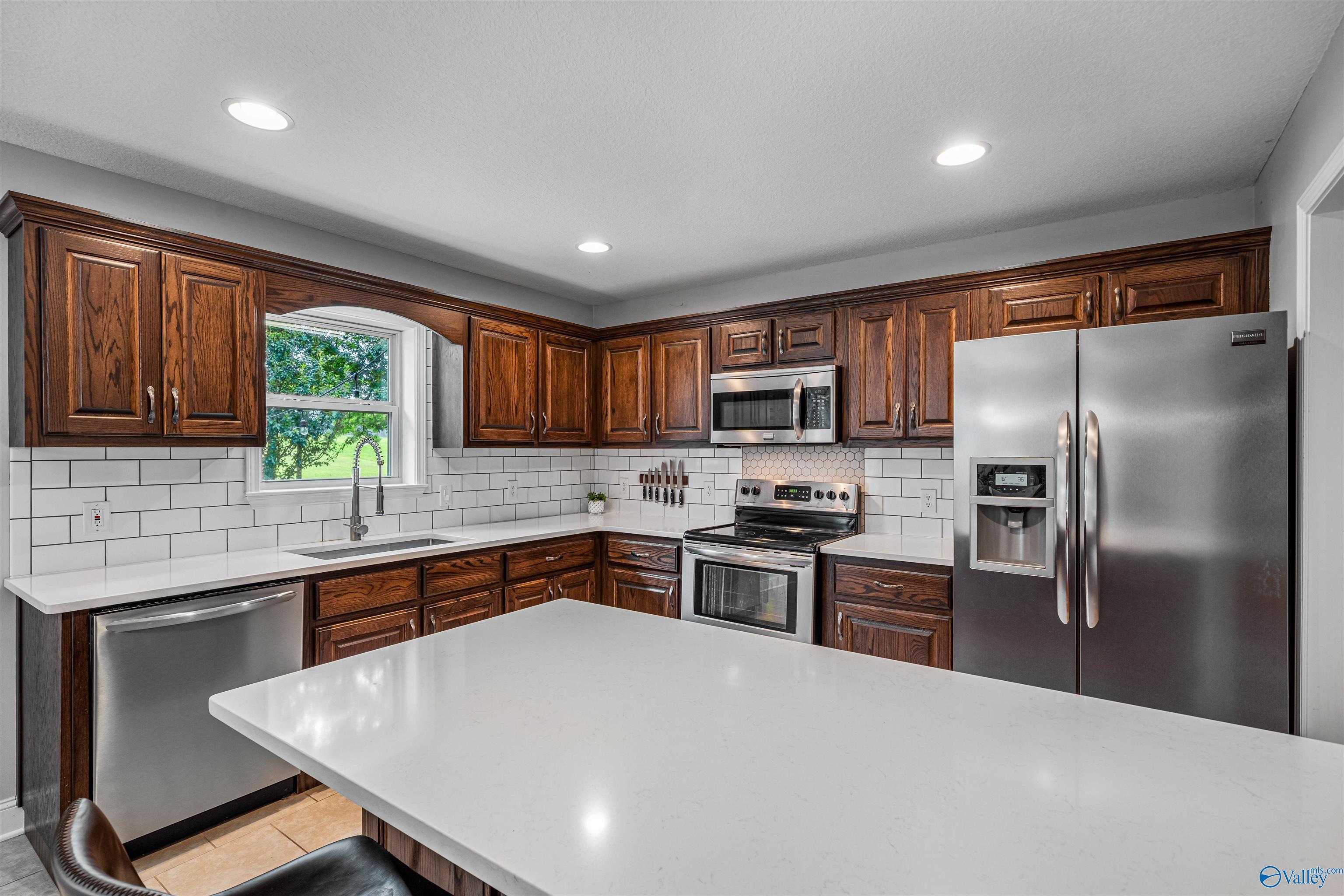 30 Michael Circle NE
