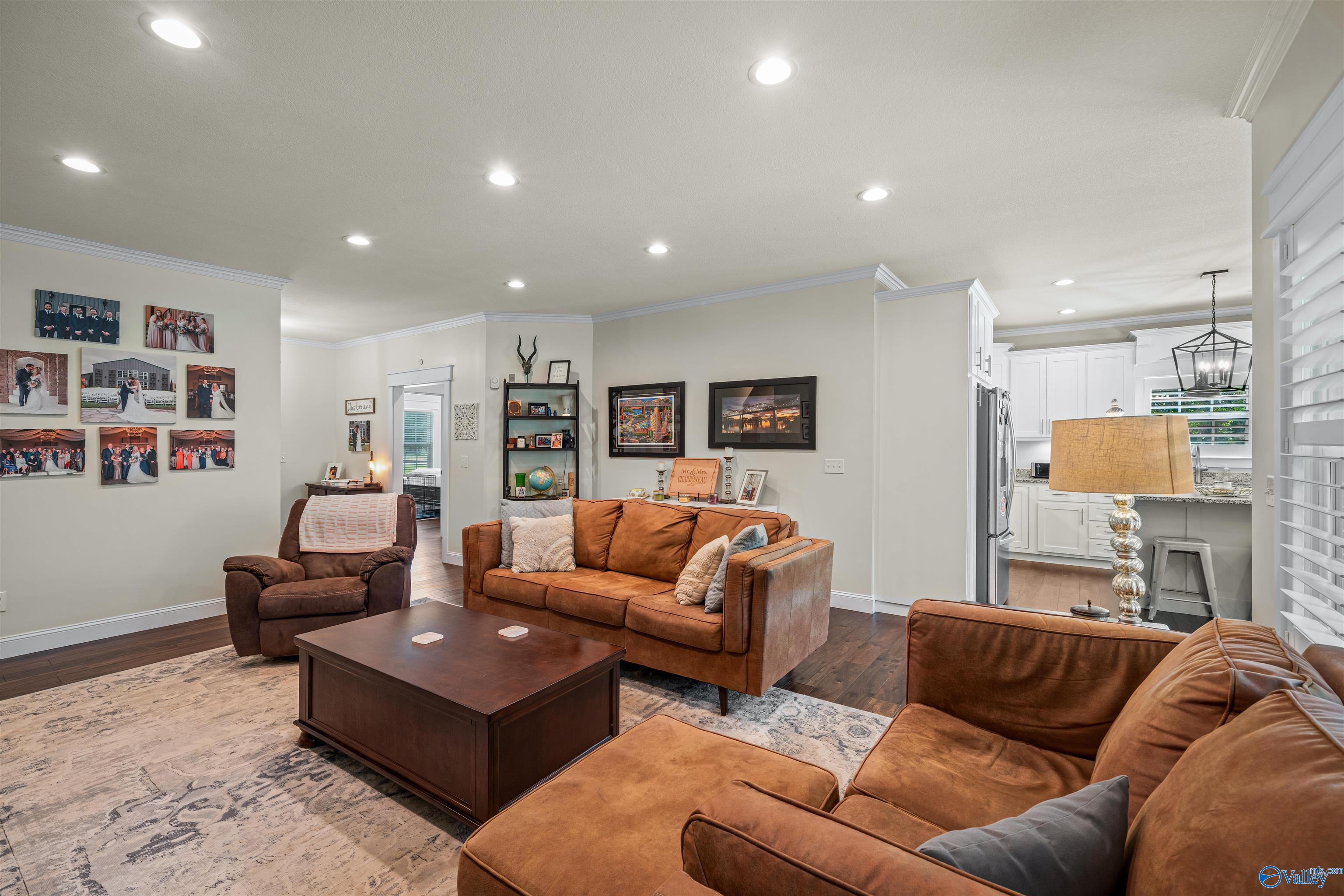 231 Hale Lane