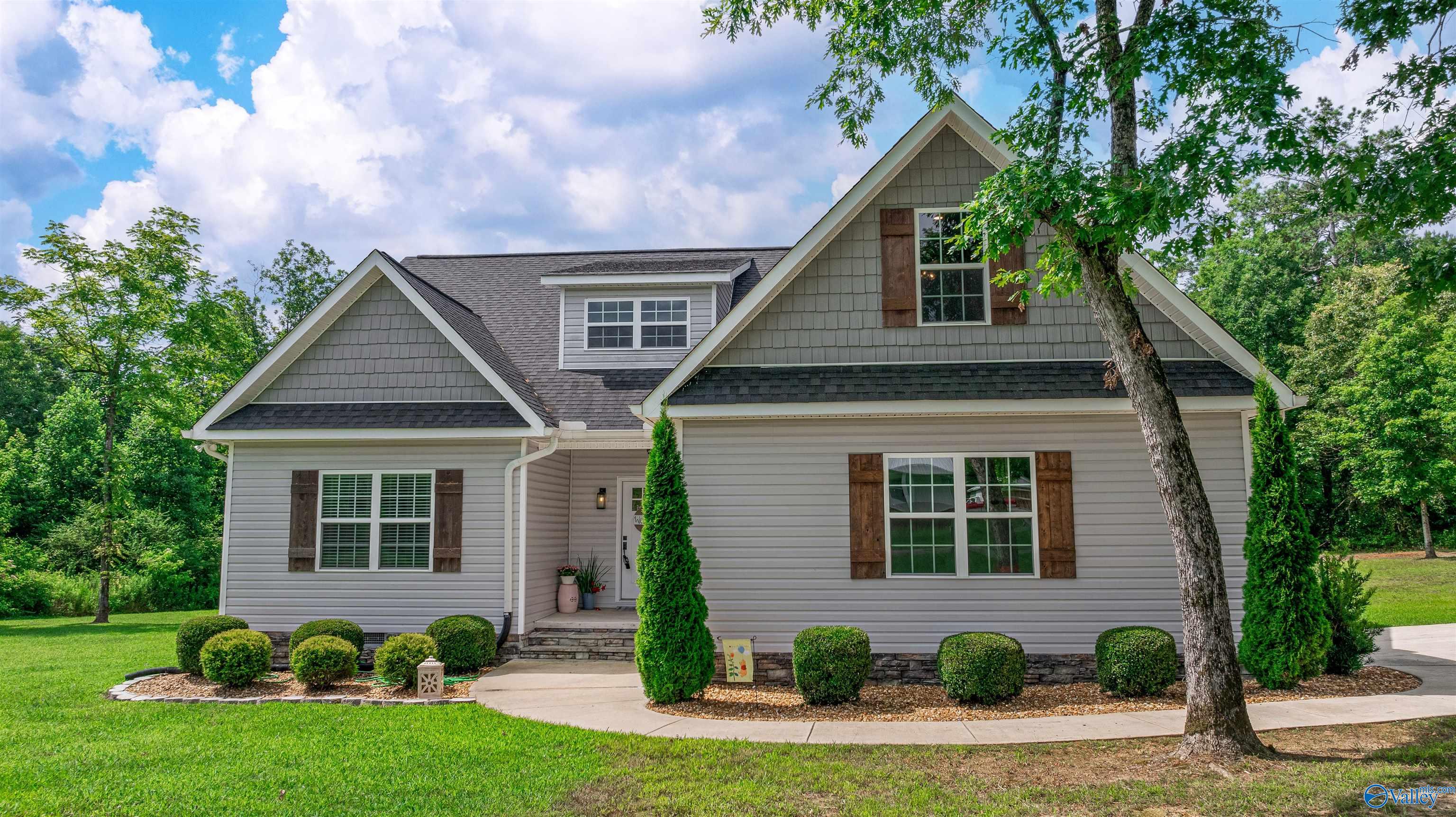 231 Hale Lane