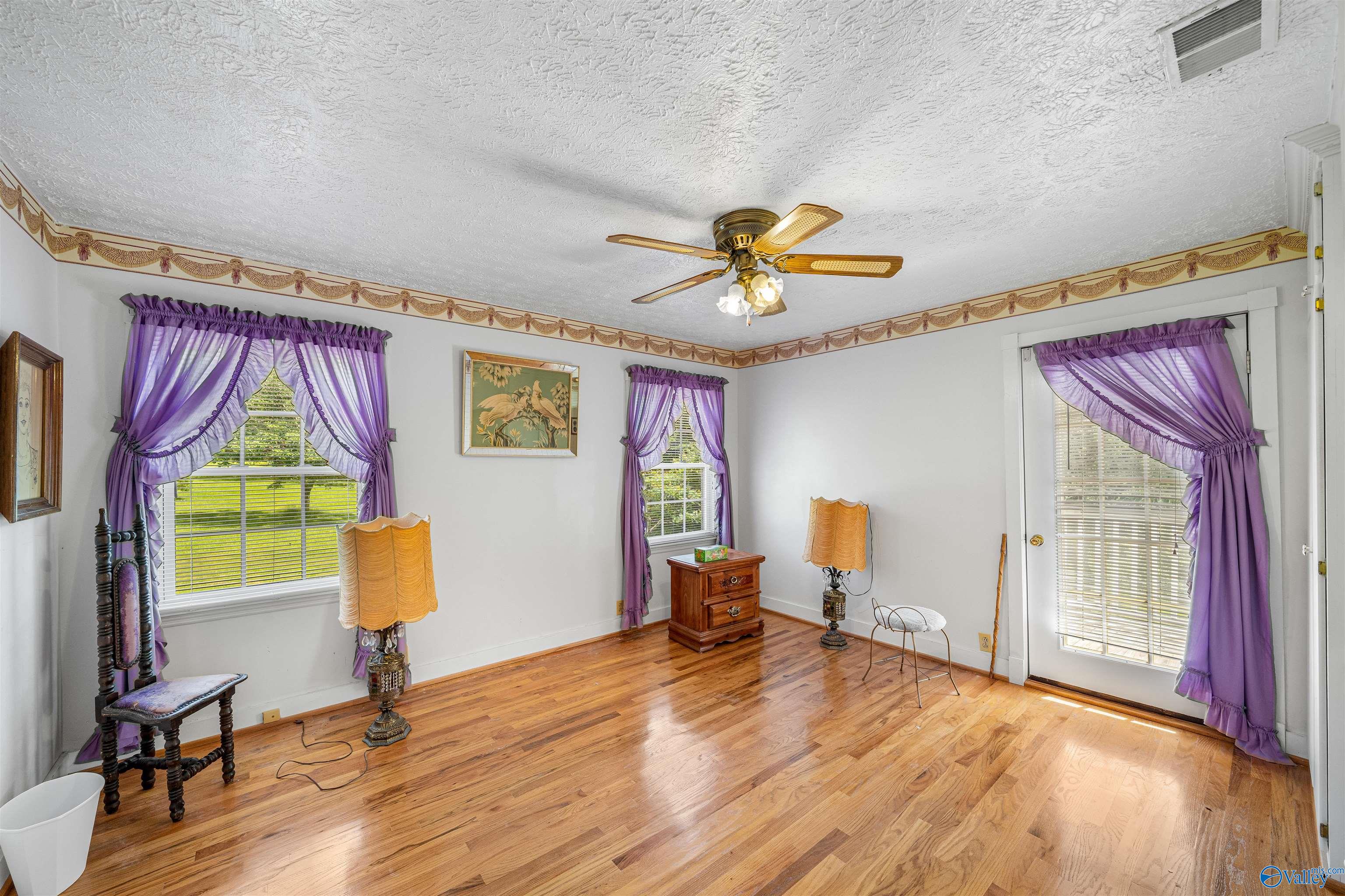 4328 County Road 176