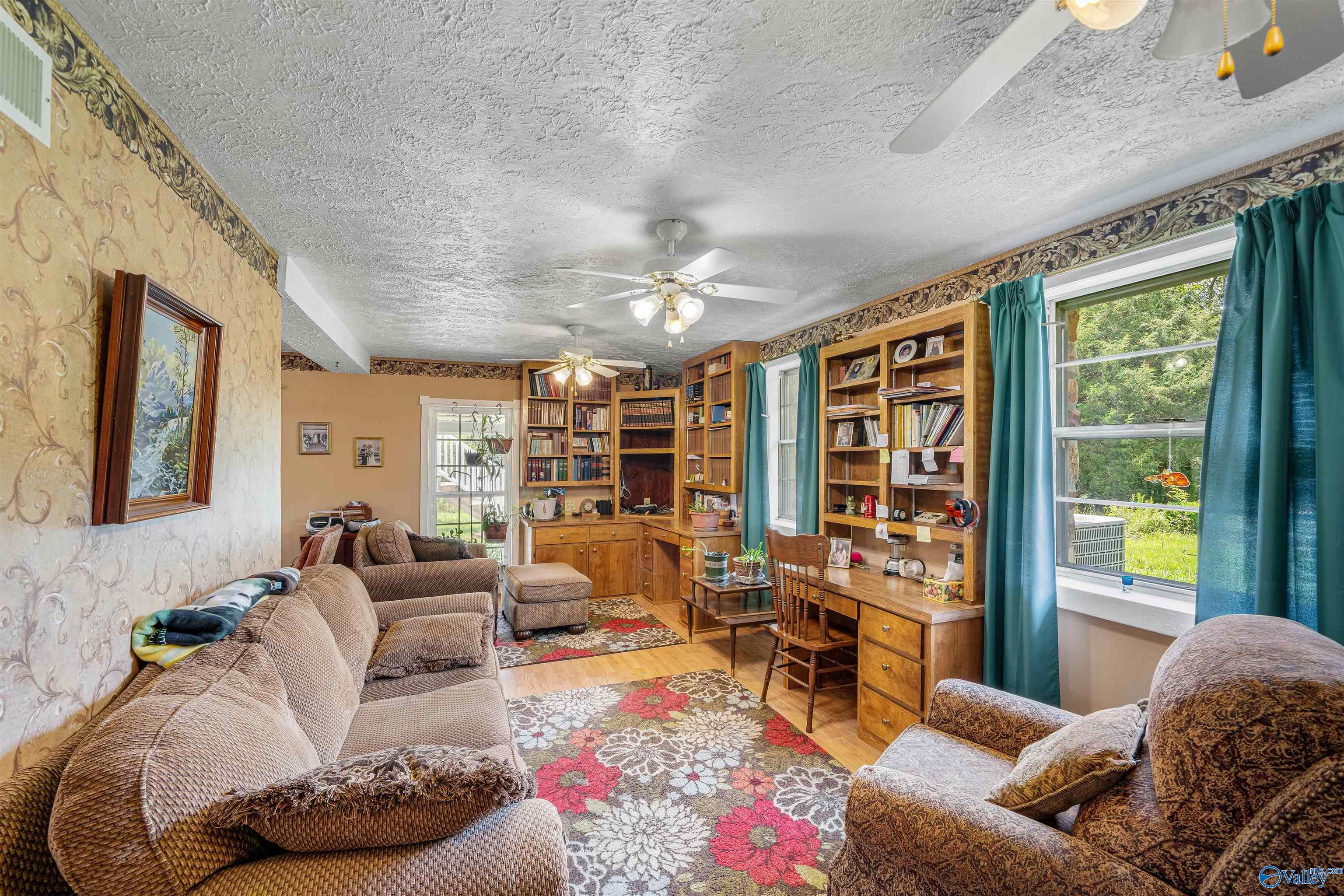 4328 County Road 176