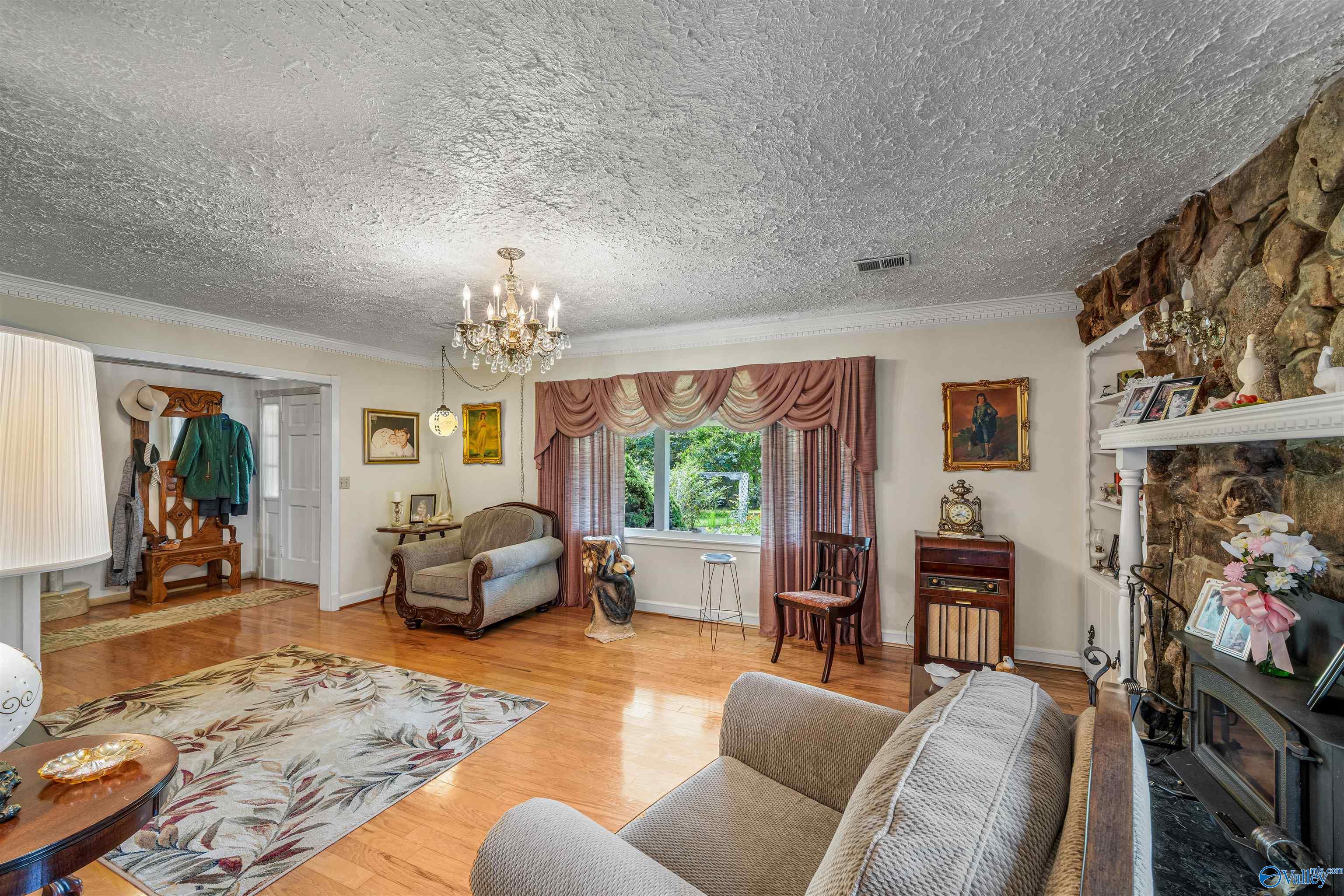 4328 County Road 176