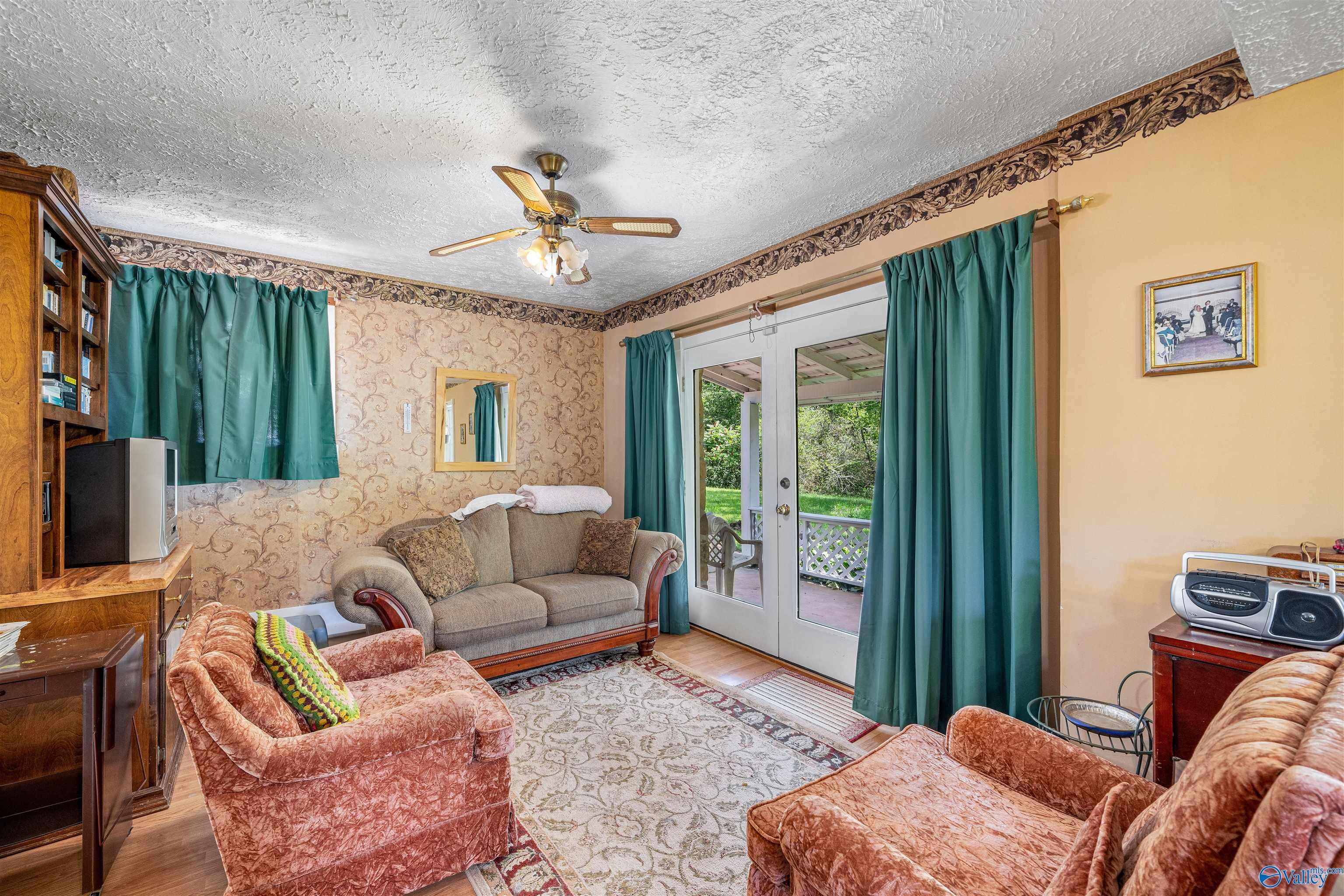 4328 County Road 176