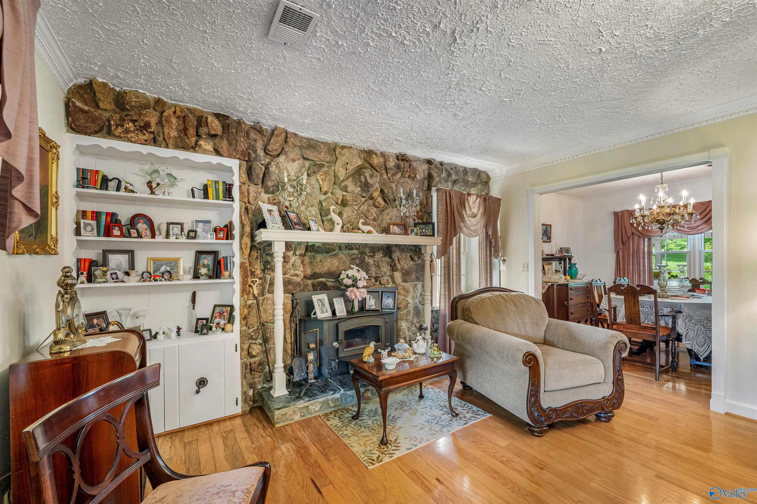 4328 County Road 176