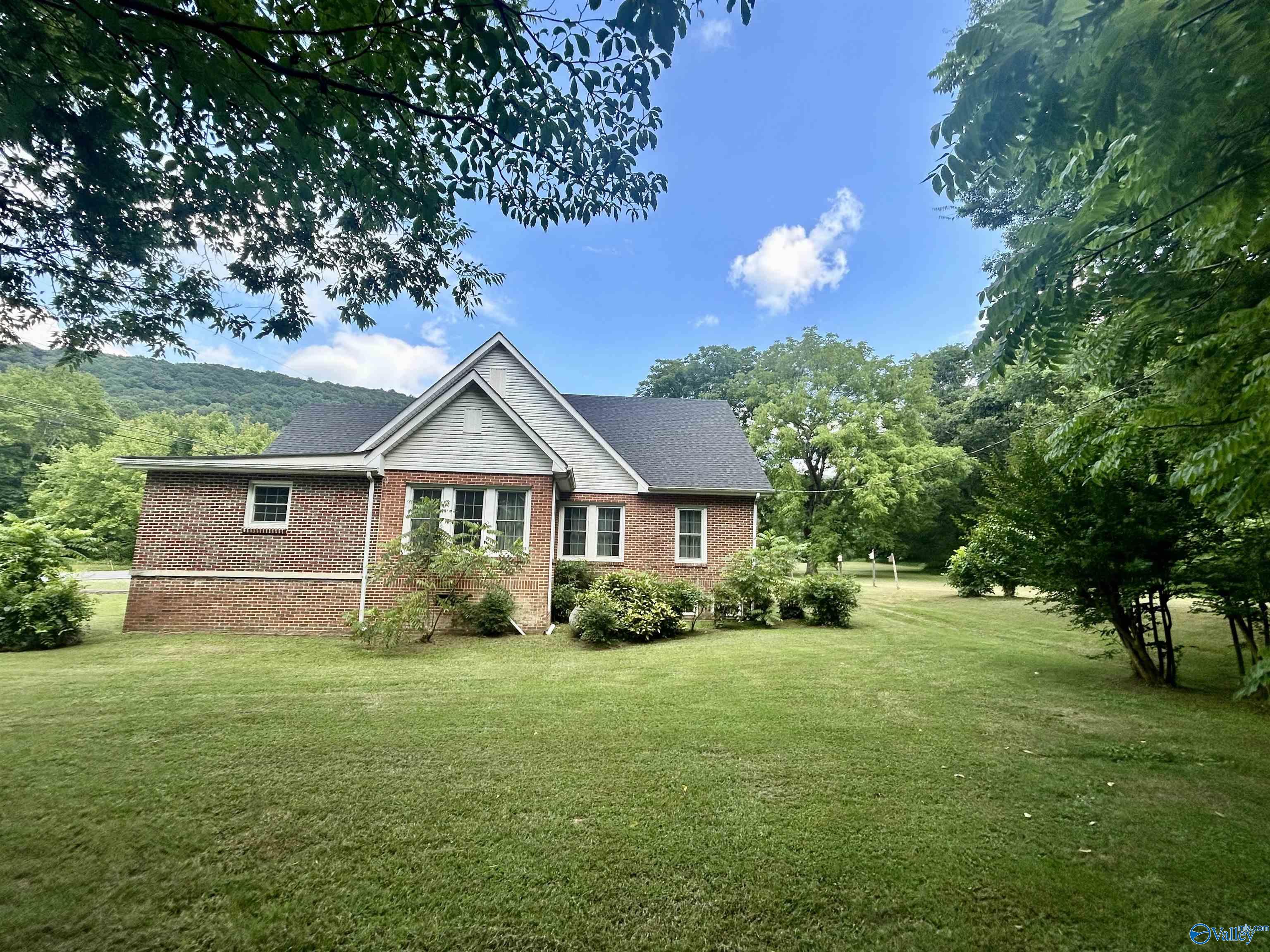 208 County Road 81