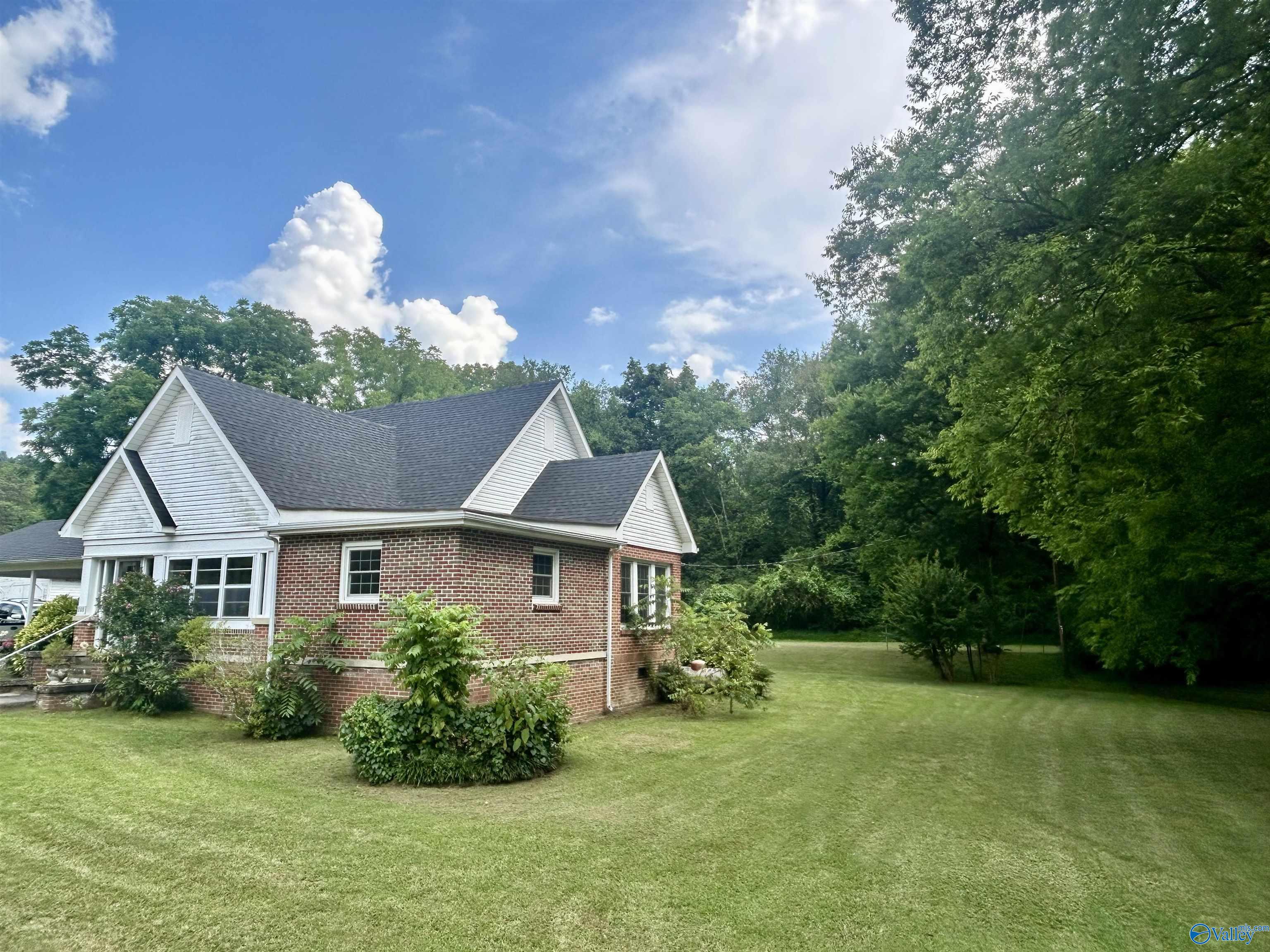 208 County Road 81