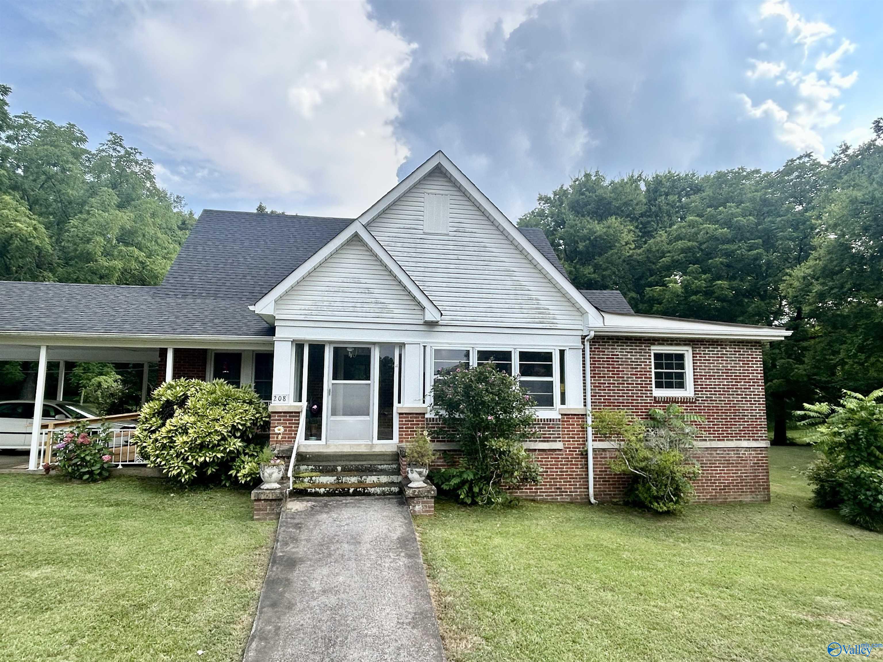 208 County Road 81