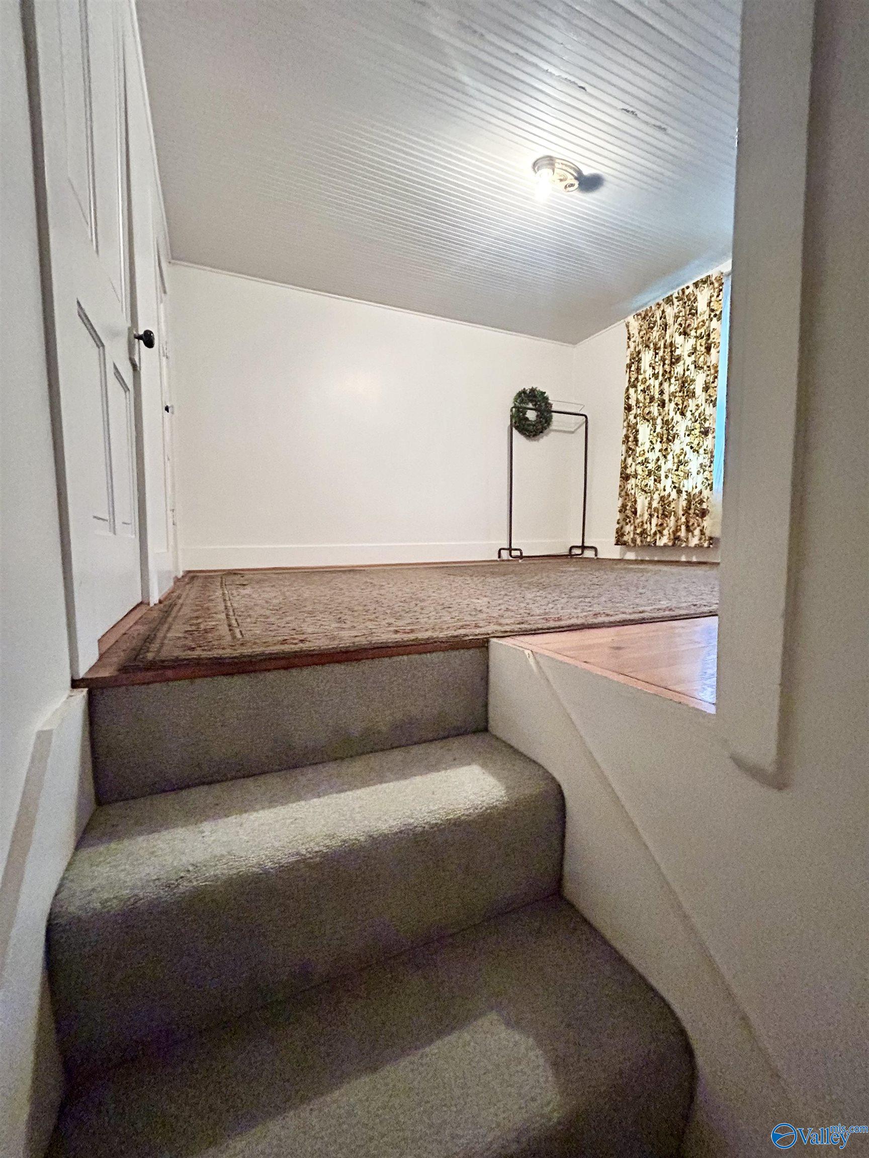 208 County Road 81
