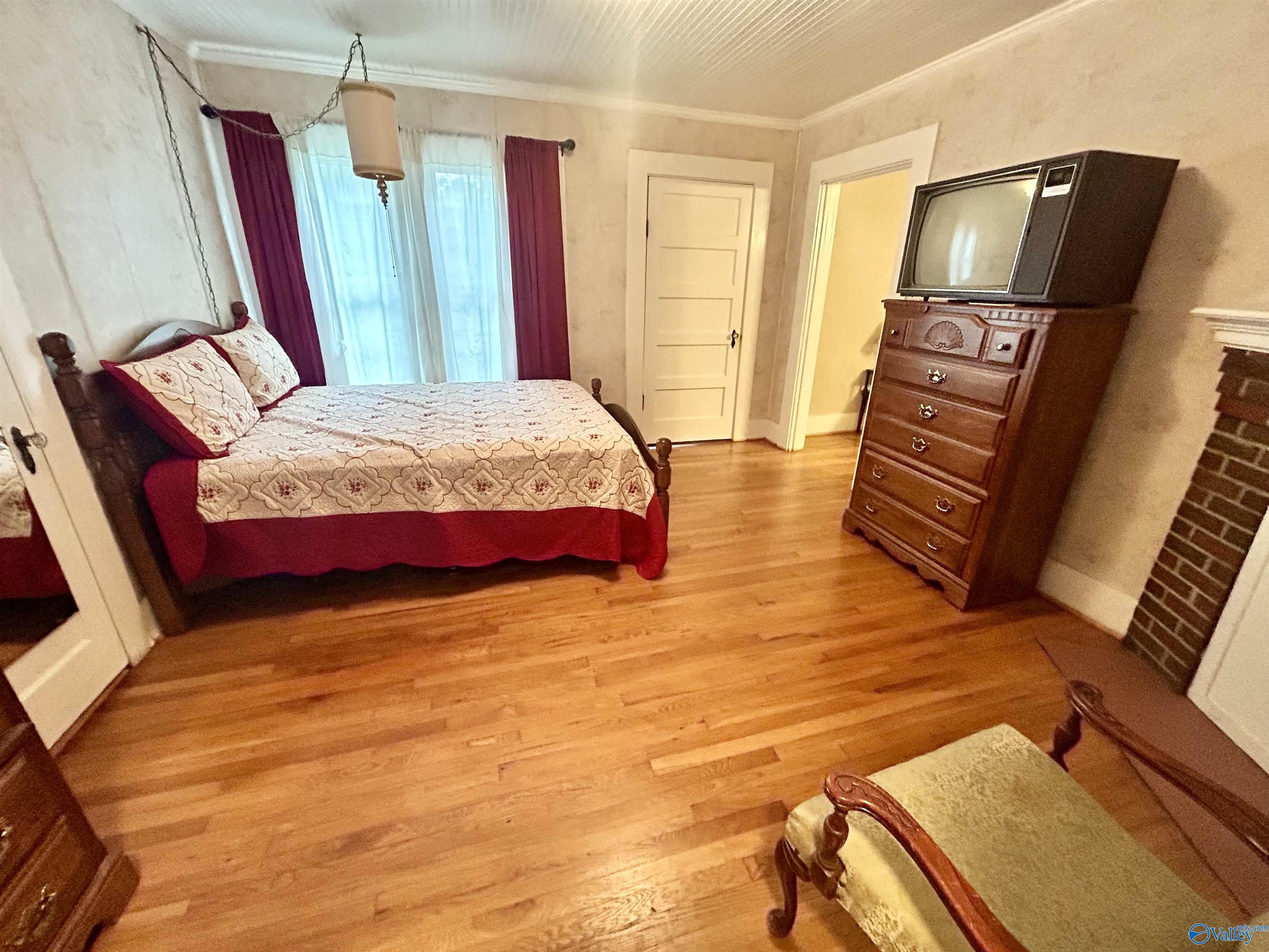 208 County Road 81