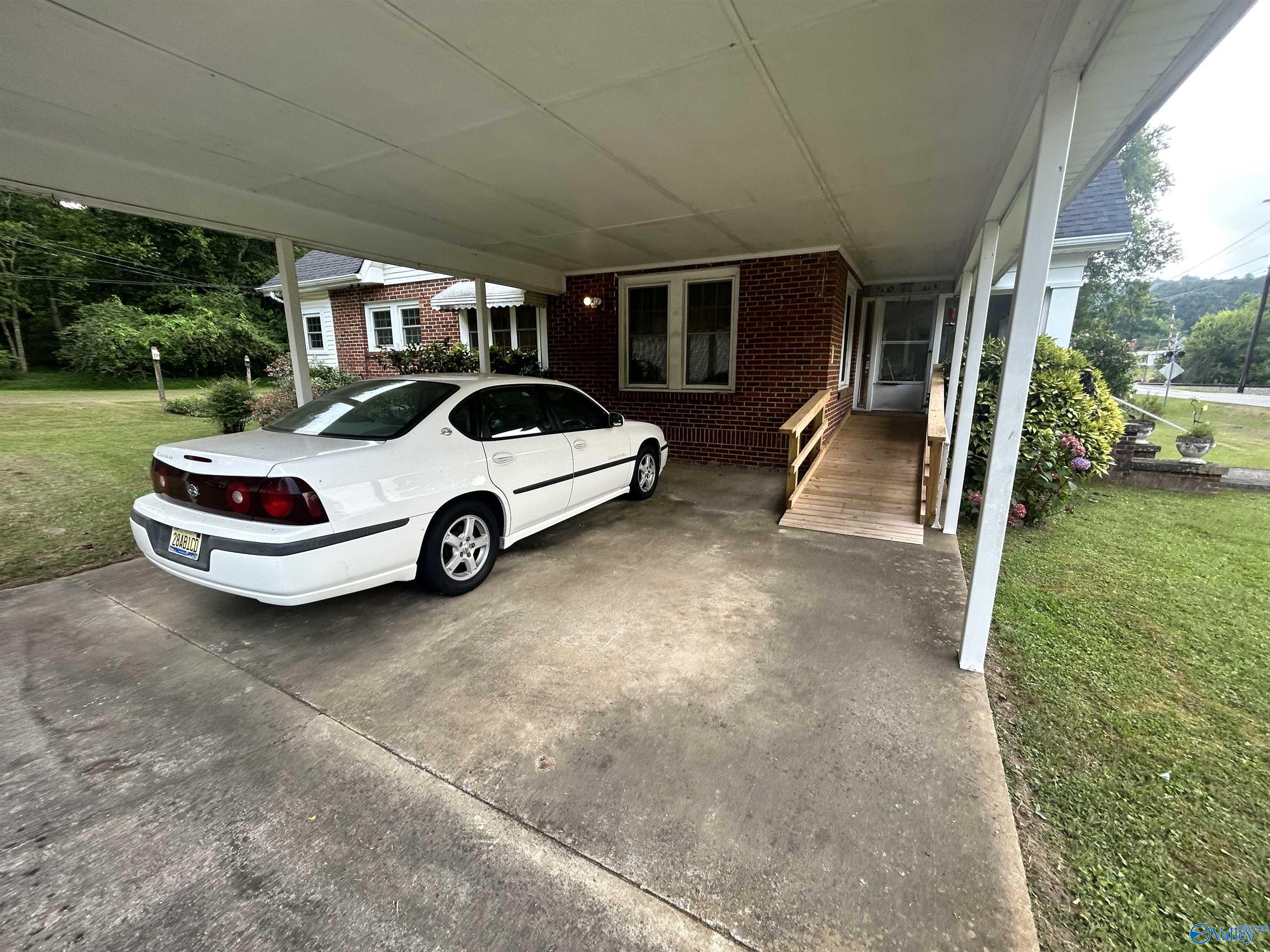 208 County Road 81