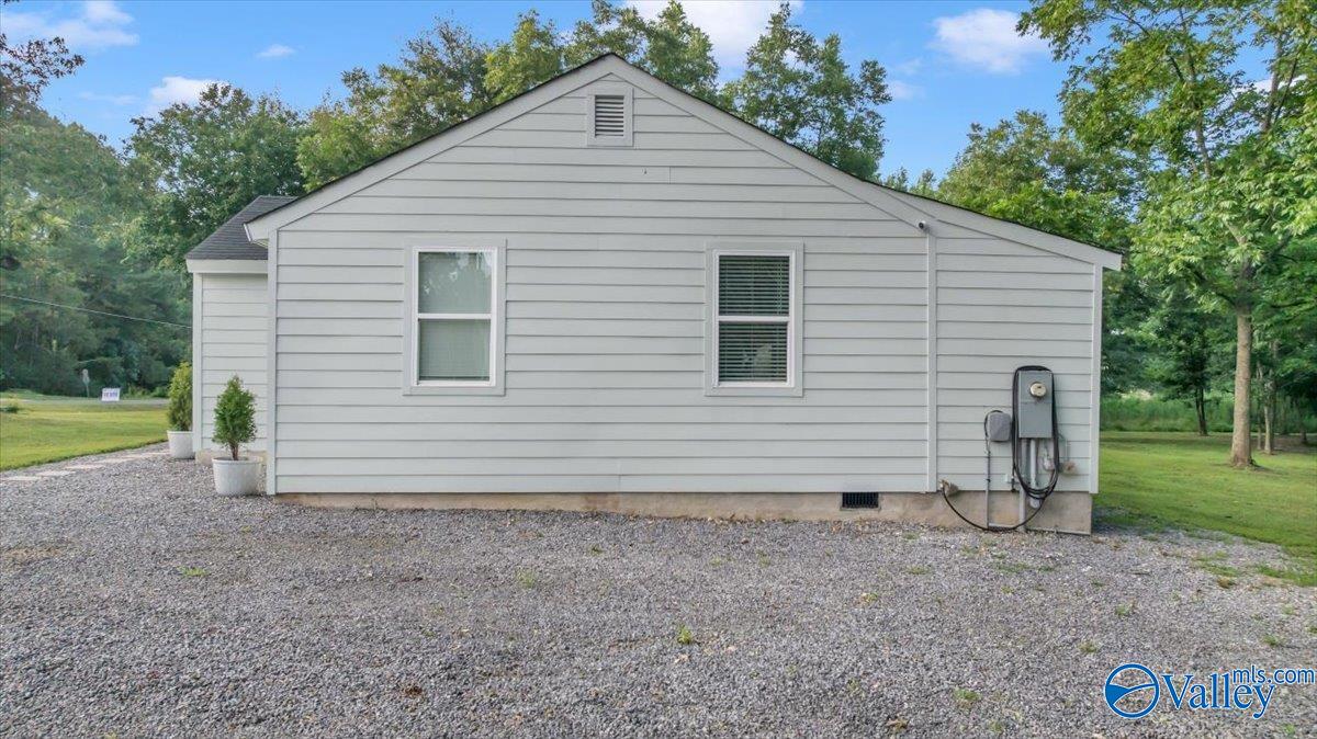 1053 County Road 570