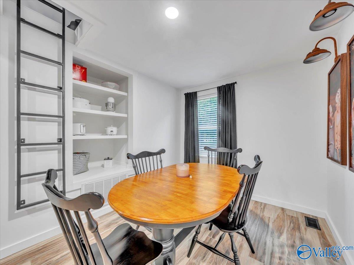 1053 County Road 570