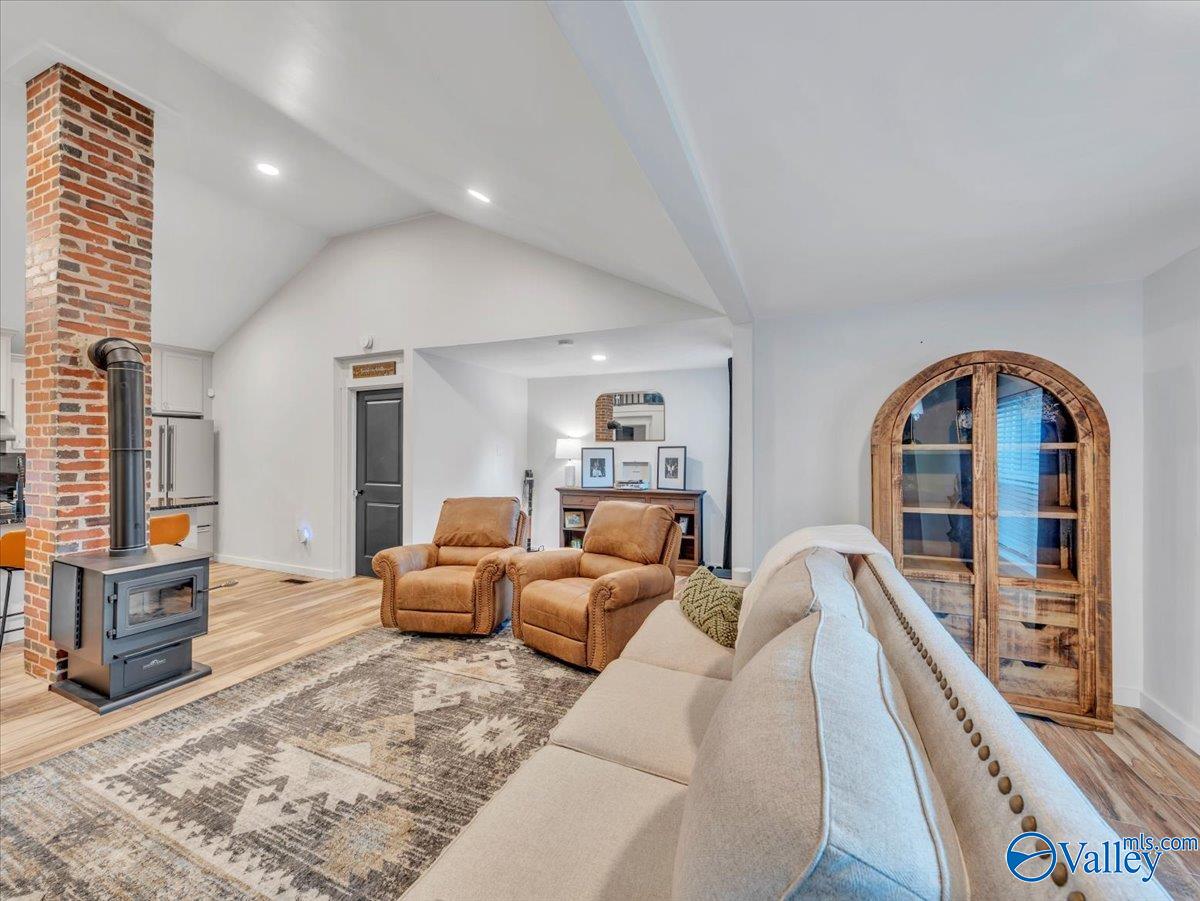 1053 County Road 570