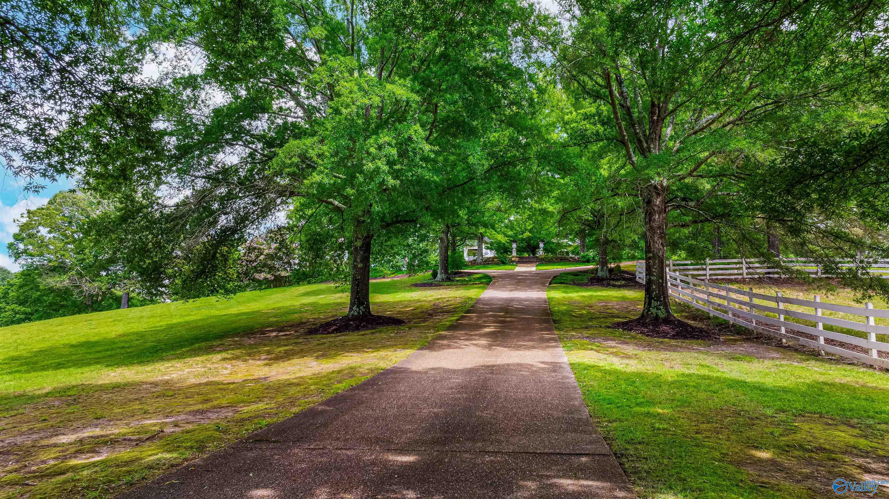 1650 Quail Hollow Road NW