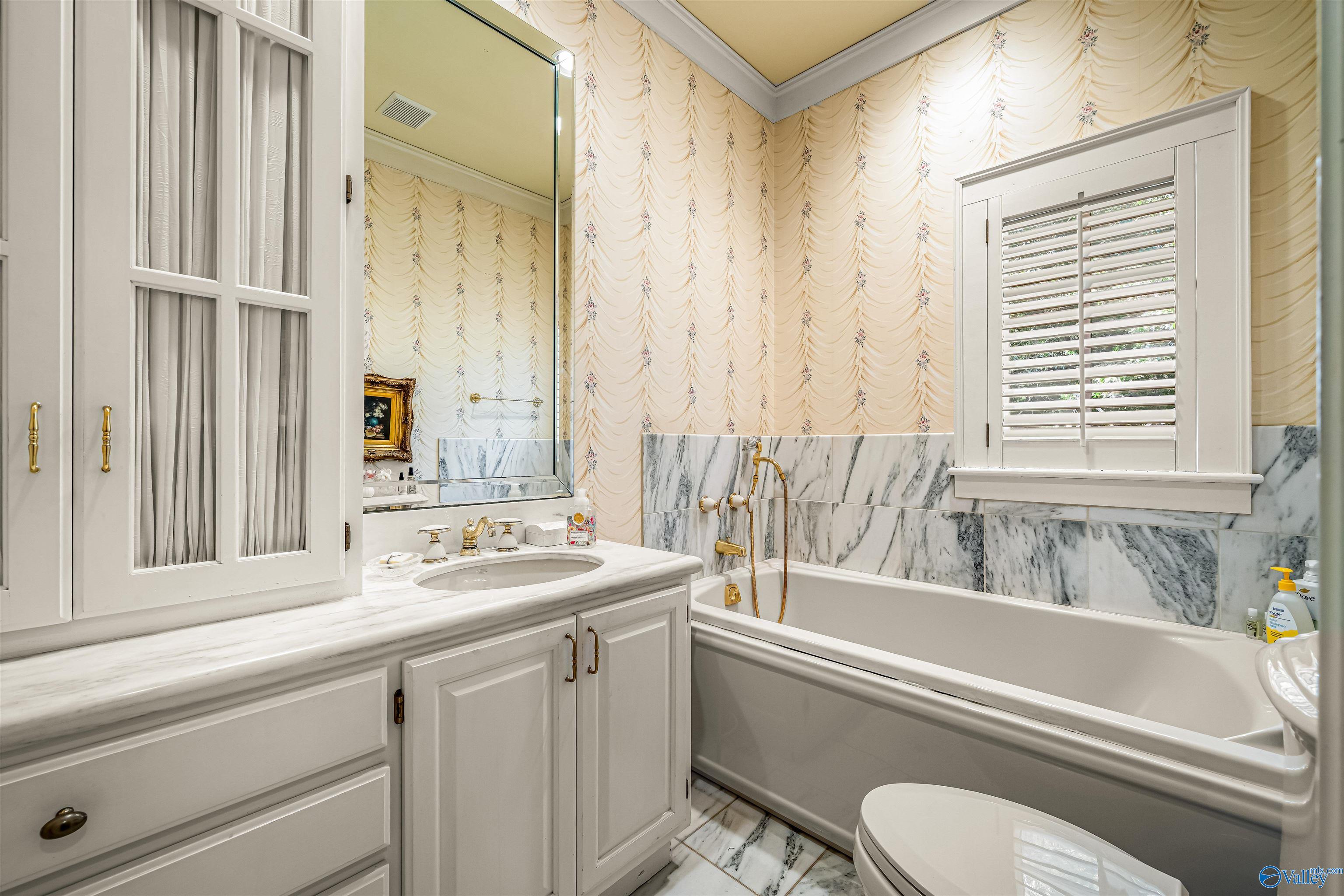 1650 Quail Hollow Road NW