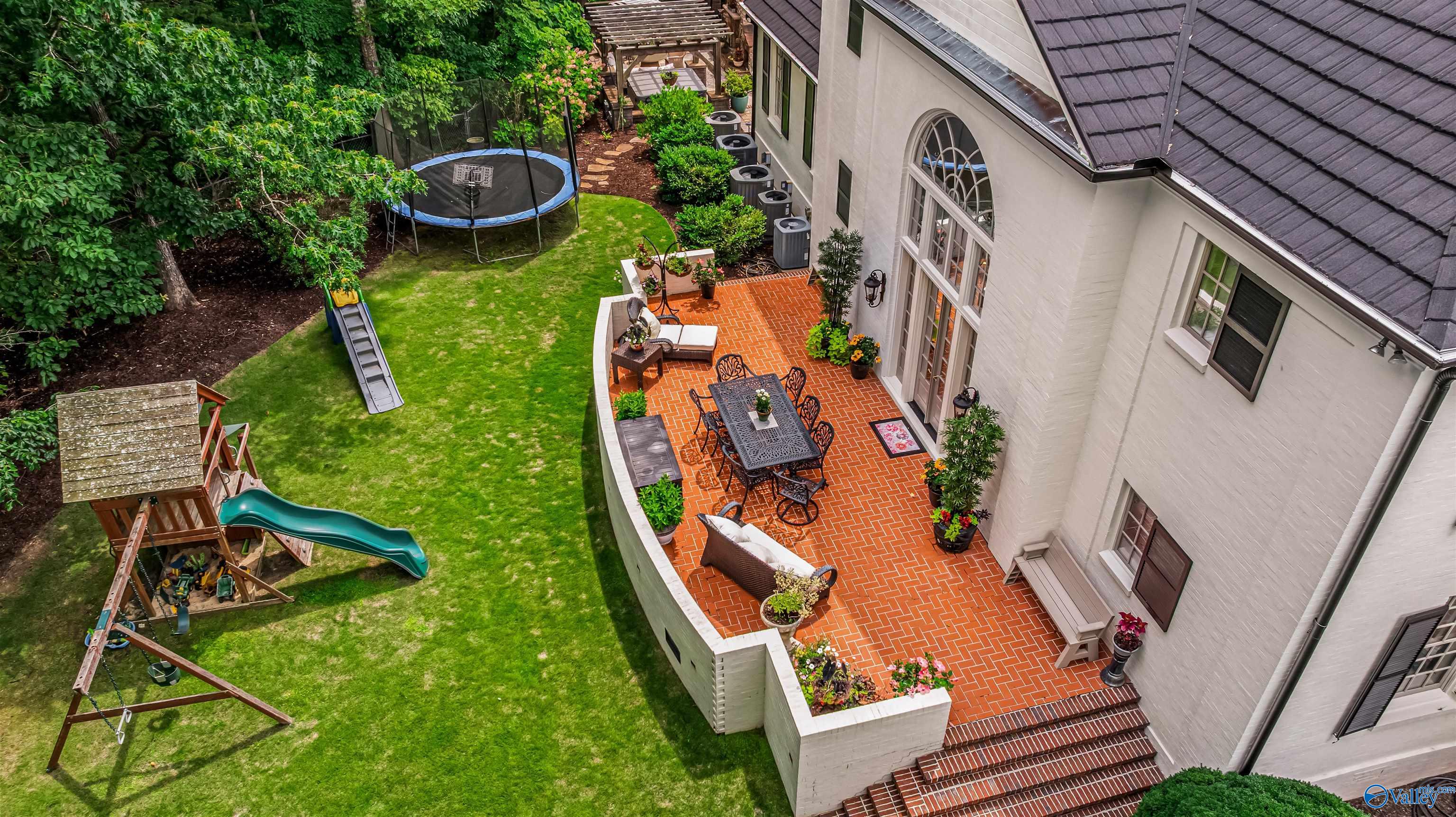 1650 Quail Hollow Road NW